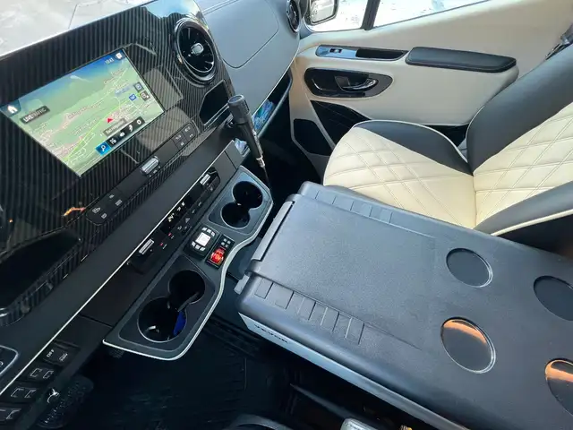 Mercedes-Benz Sprinter Sprinter 519 CDI VIP Edition 19+1 Sitze Ansicht 4