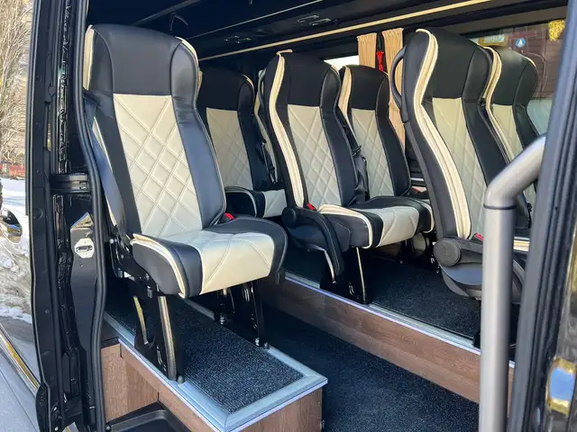 Mercedes-Benz Sprinter Sprinter 519 CDI VIP Edition 19+1 Sitze Ansicht 10