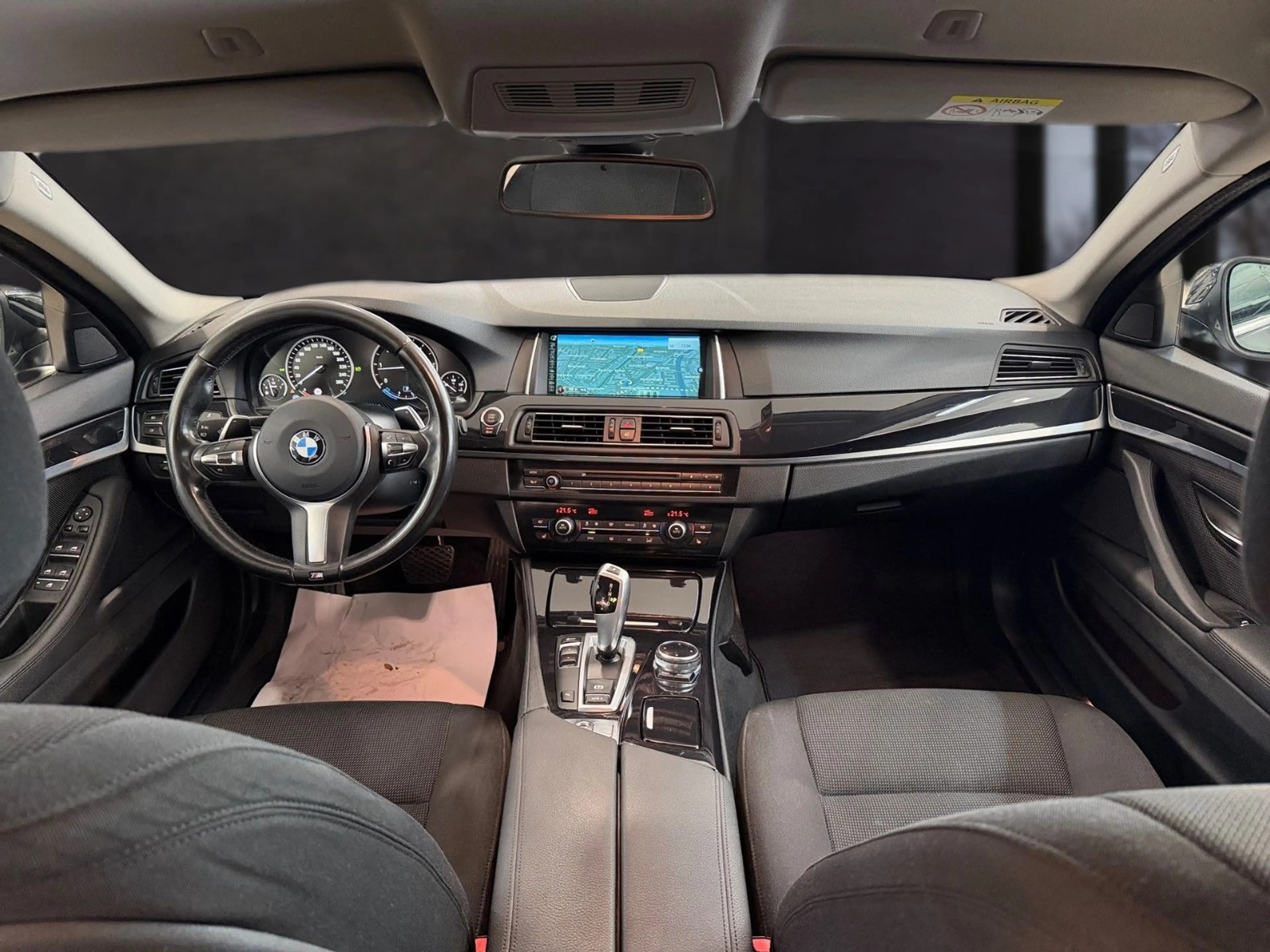 BMW 520 d Touring*M-Sport Lenkr.*M-Technic*Navi prof. — photo 9