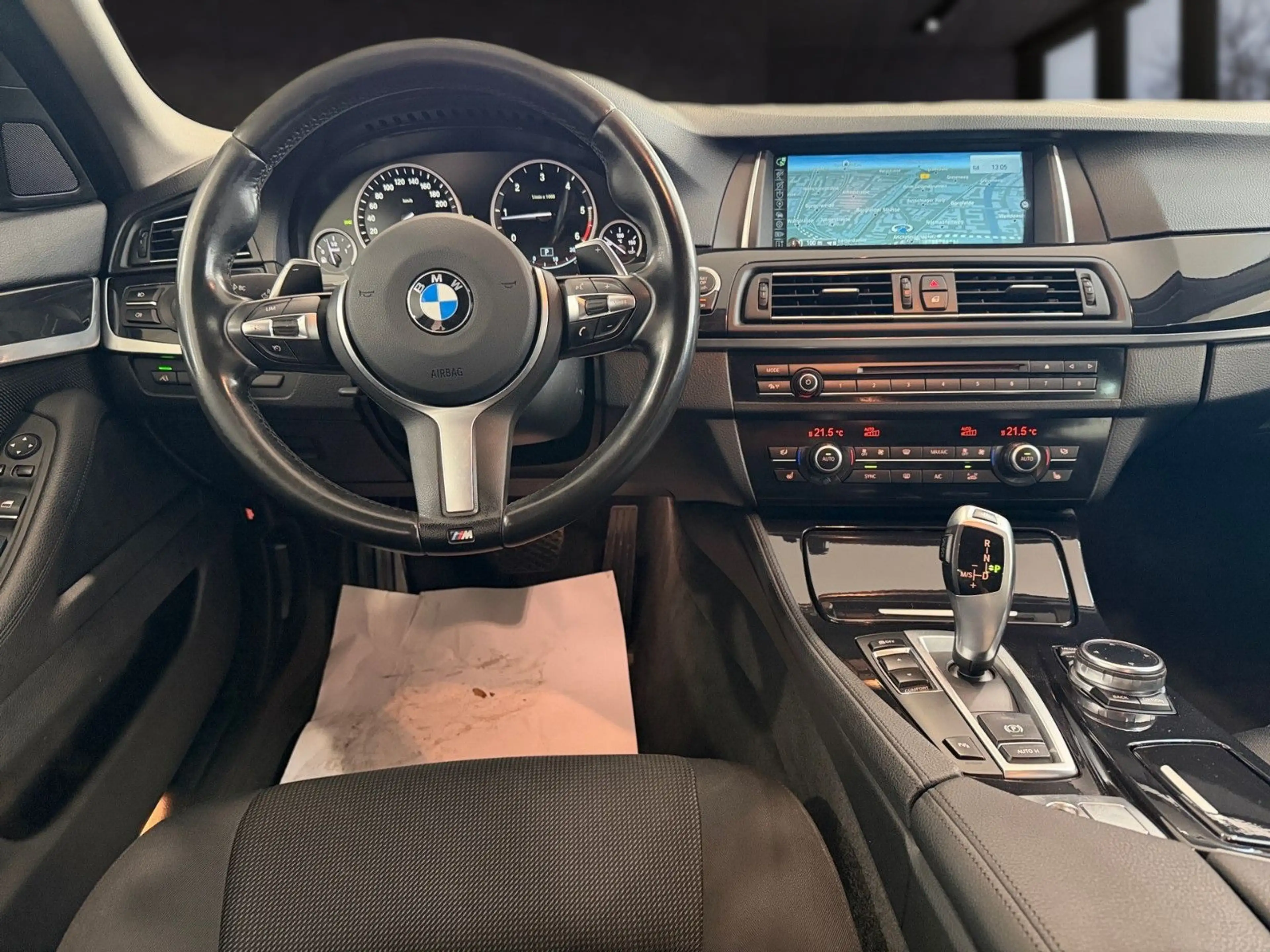 BMW 520 d Touring*M-Sport Lenkr.*M-Technic*Navi prof. — photo 11