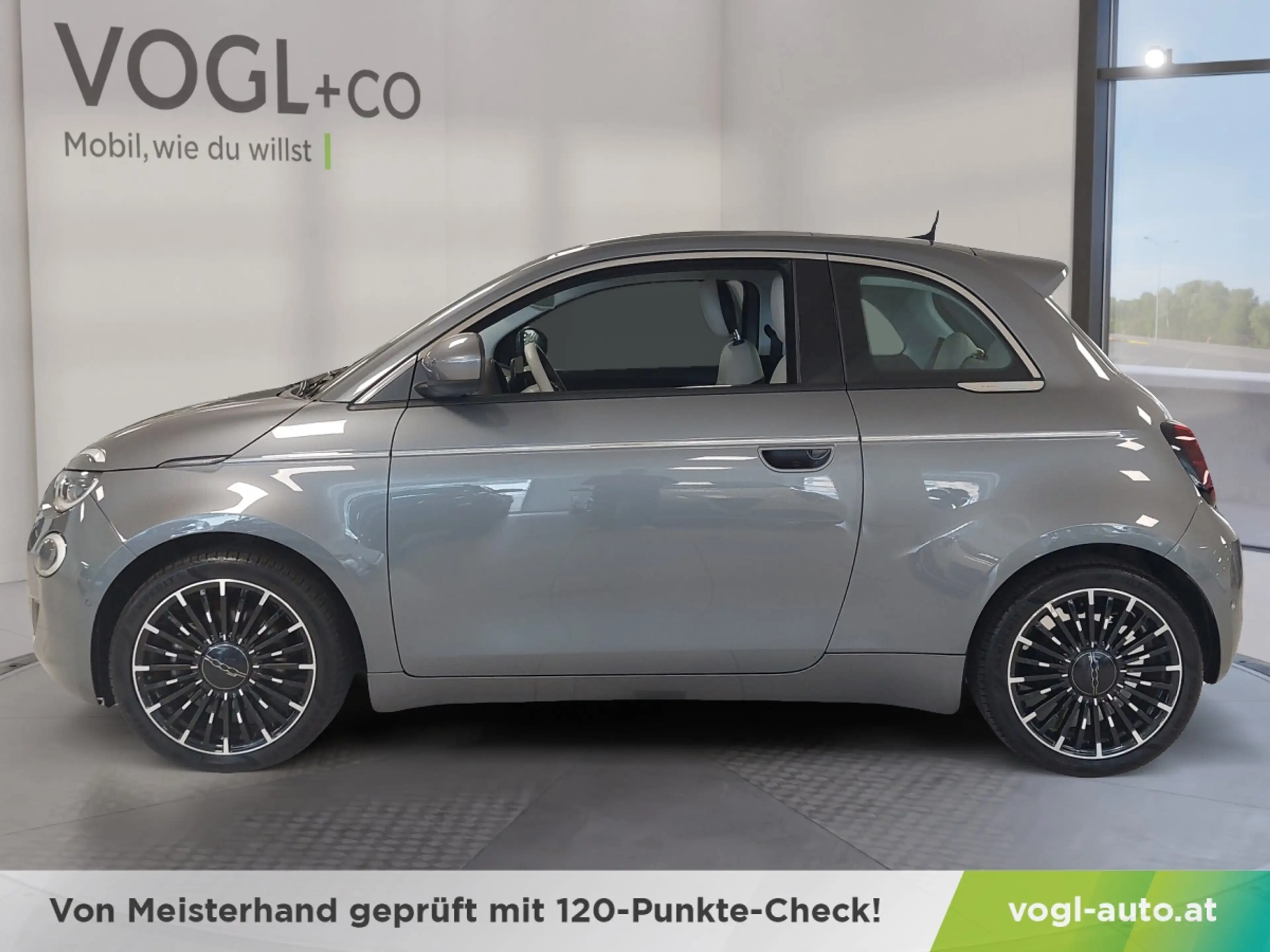 Fiat 500e La Prima 42kWh — photo 2