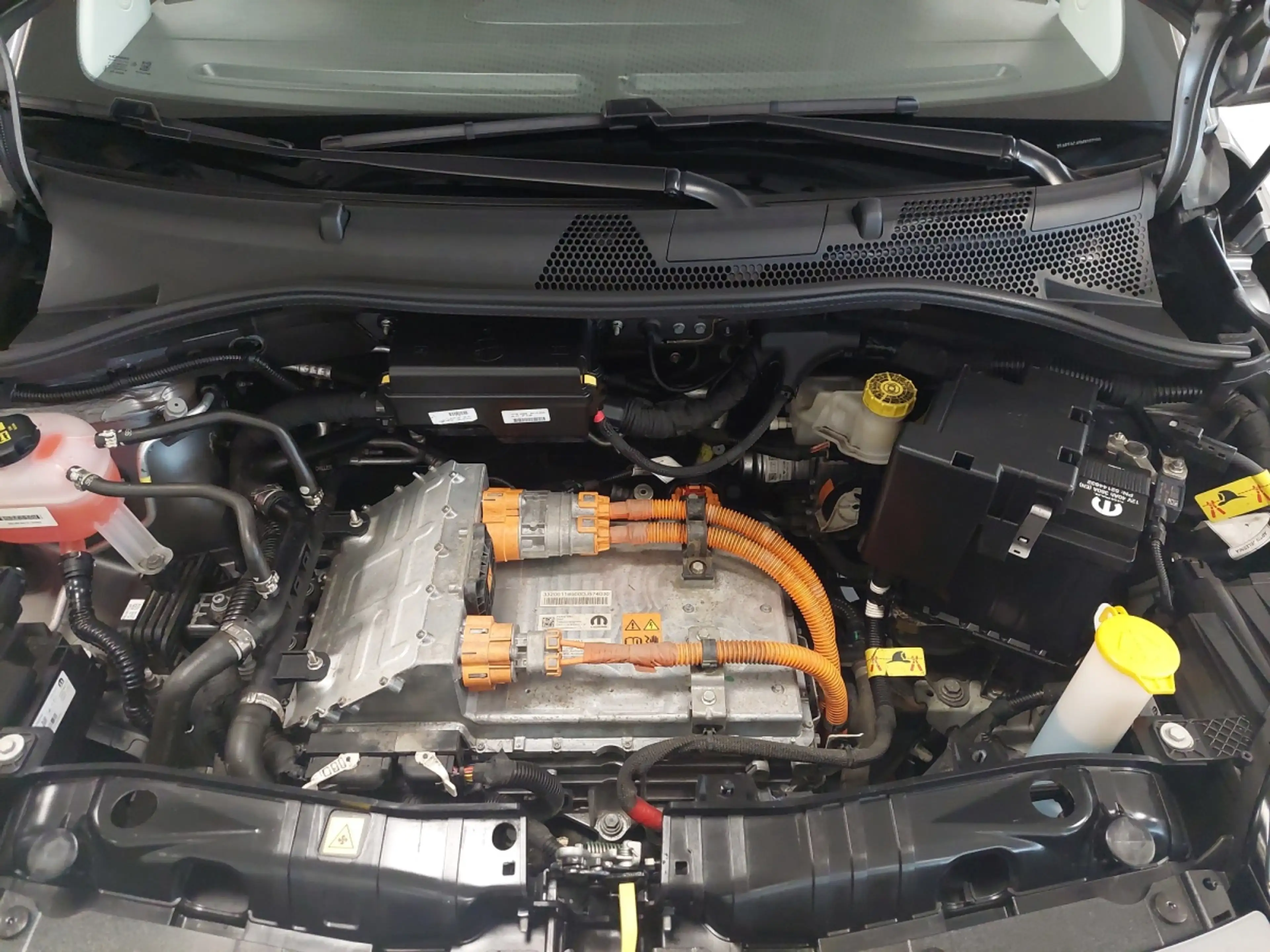 Fiat 500e La Prima 42kWh — photo 19