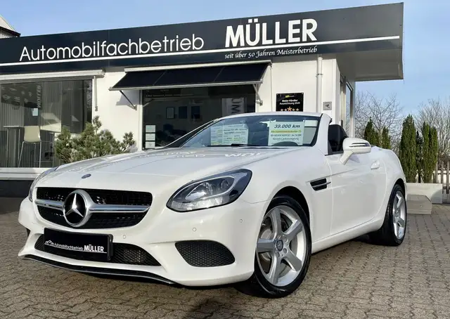 Mercedes-Benz SLC 200 LEDER+NAVI+Panorama+LED+AIRSCARF+2xPDC+TOPZUSTAND