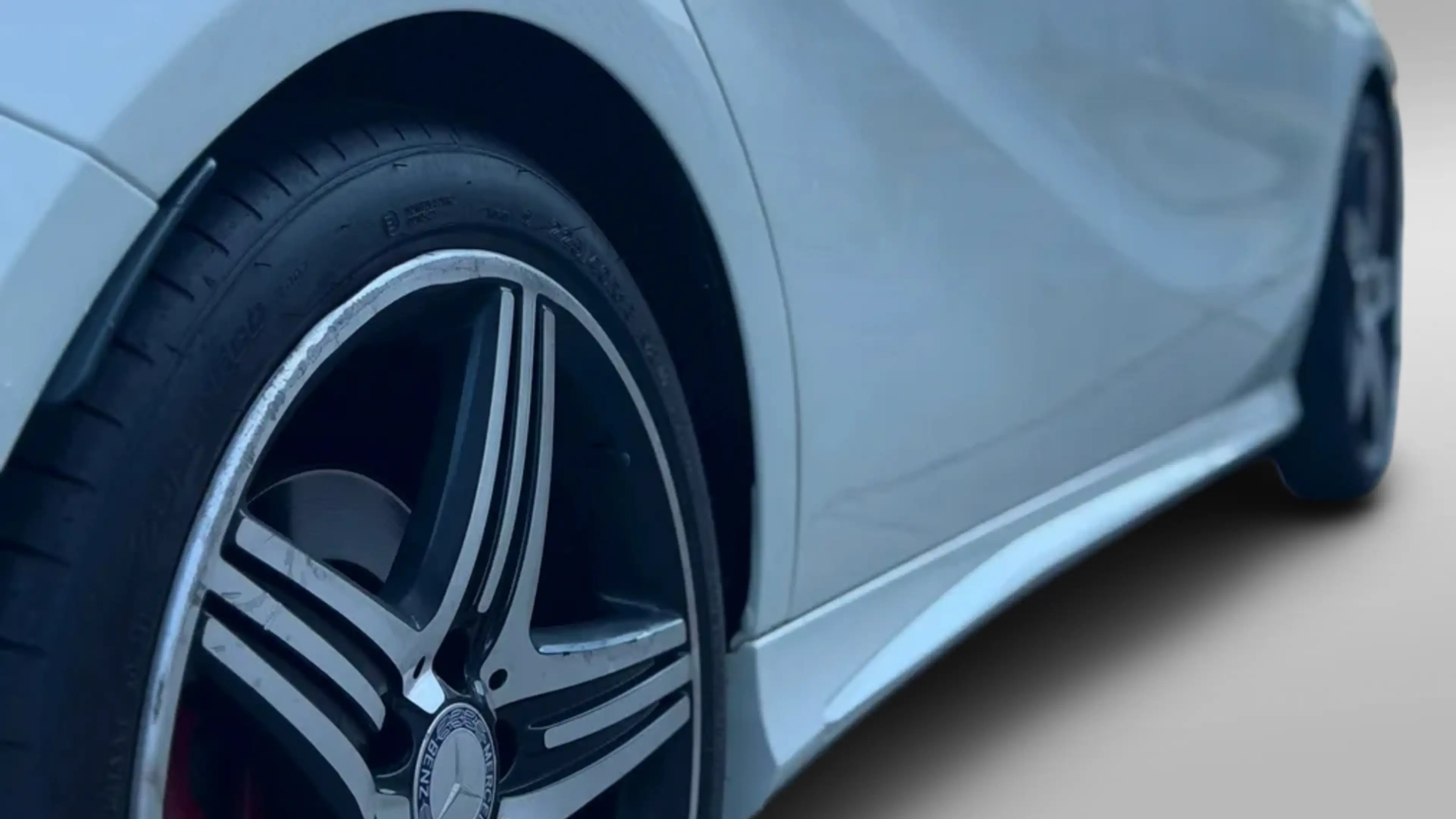 Mercedes-Benz A 250 4MATIC AMG | 210PK | PANO | MEM SEATS | STOELVERW — photo 14