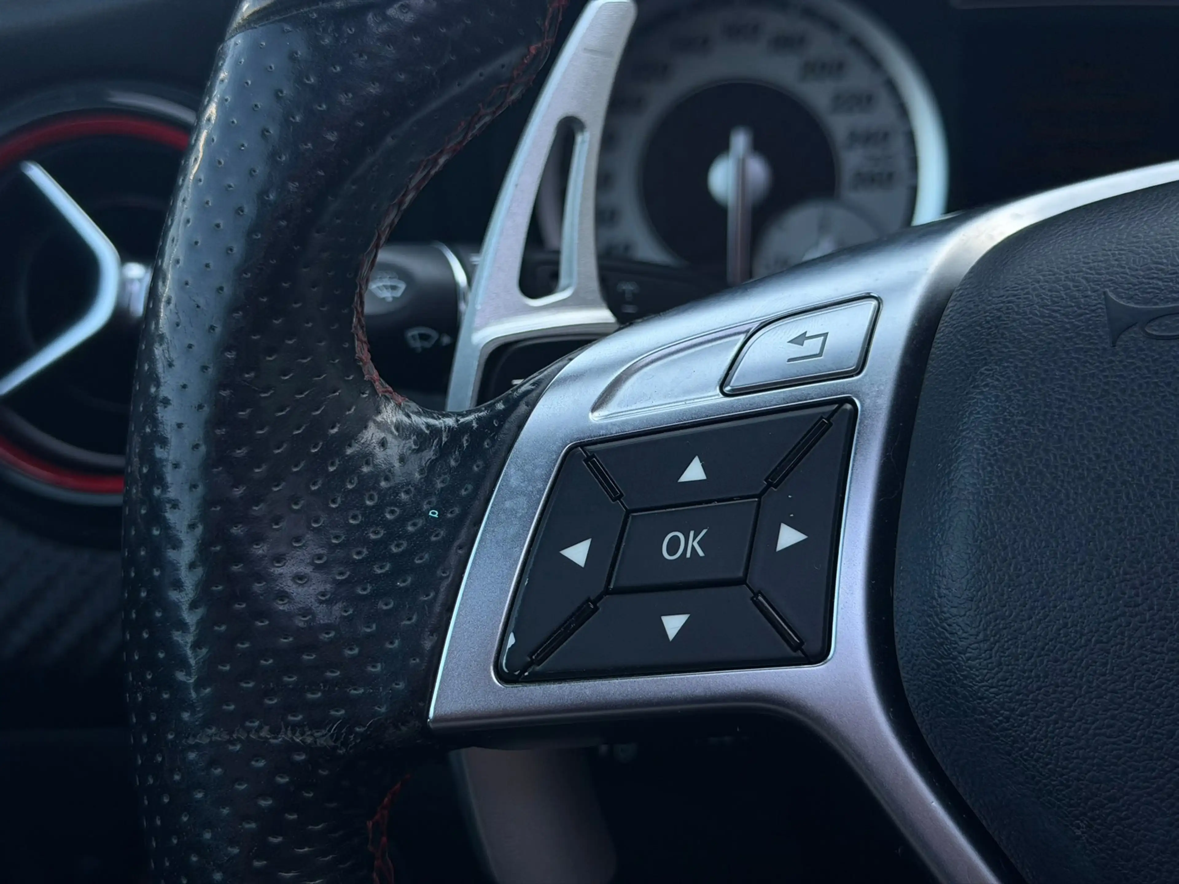 Mercedes-Benz A 250 4MATIC AMG | 210PK | PANO | MEM SEATS | STOELVERW — photo 18