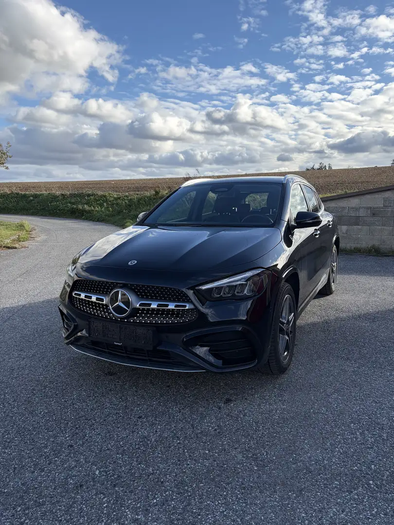Mercedes-Benz GLA 250 250e AMG Line - 1