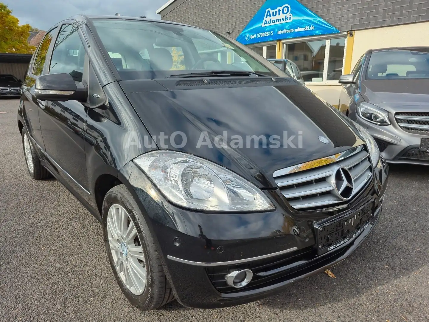 Mercedes-Benz A 180 Autotronic Elegance 1.Hand P-Assist 74tkm Noir - 2