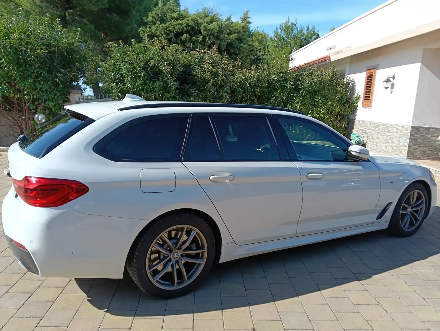 BMW 518 518d Touring Msport auto - 1