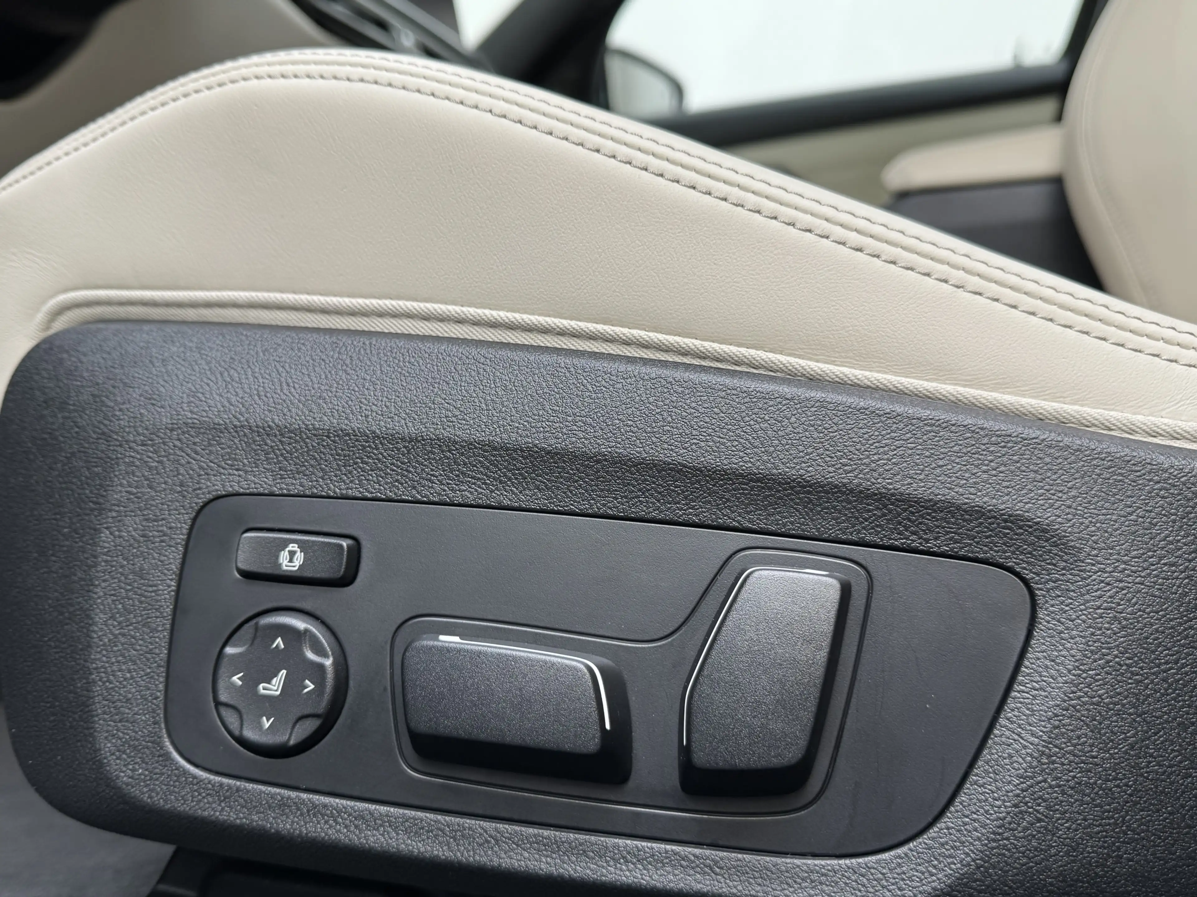 BMW M3 xDrive Competition Sitzlüft CarbonExt. ACC — photo 14