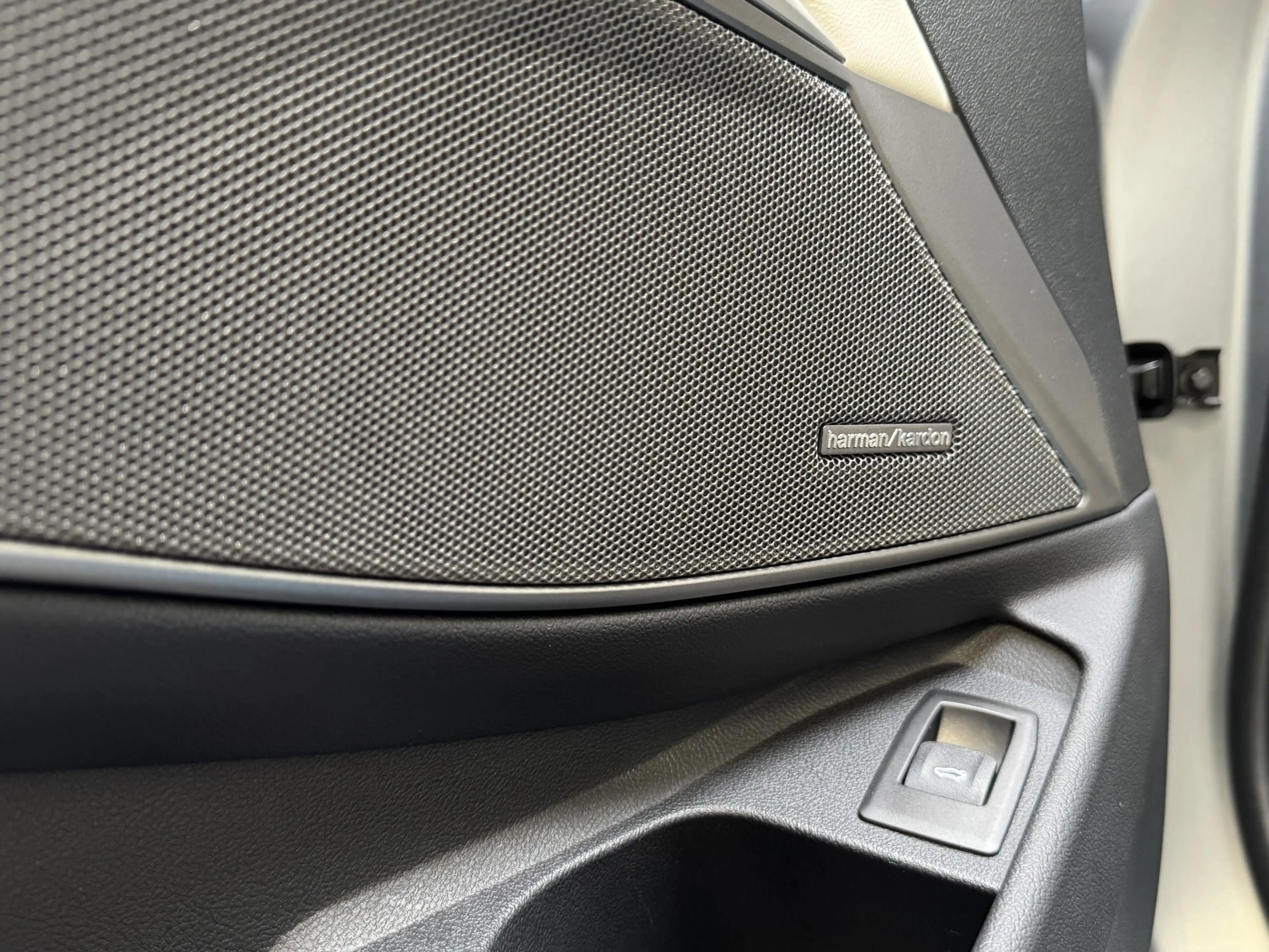 BMW M3 xDrive Competition Sitzlüft CarbonExt. ACC — photo 16