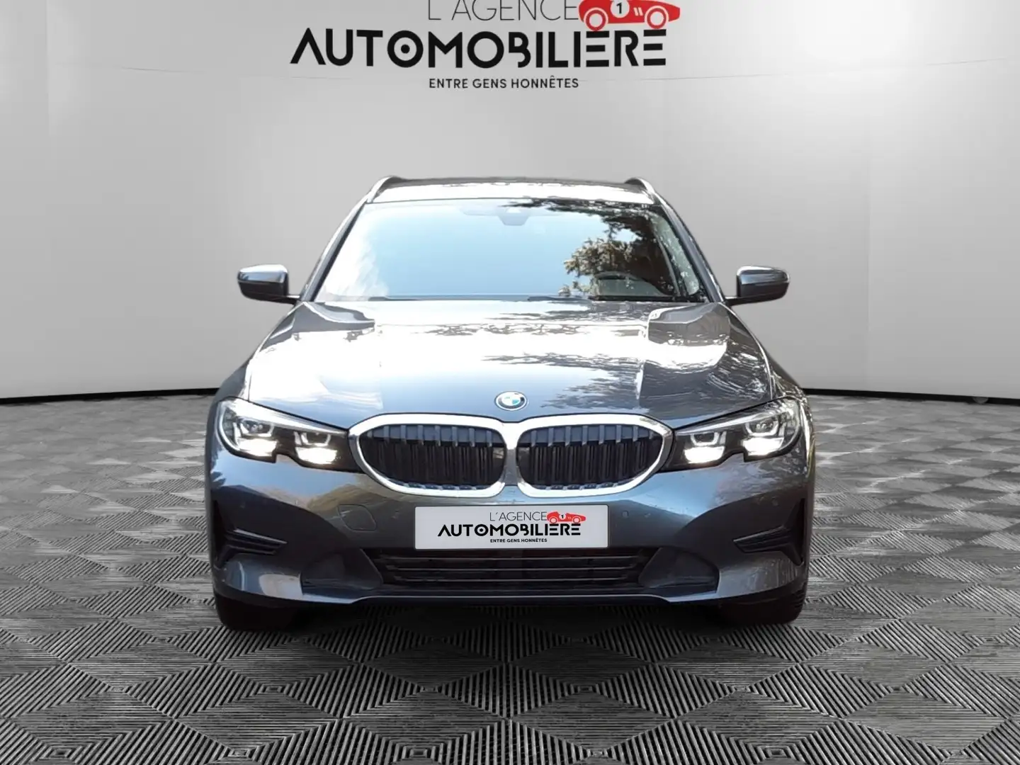 BMW 318 Touring 318iA Business Pack *TVA*/Garantie 12 Mois Gris - 2