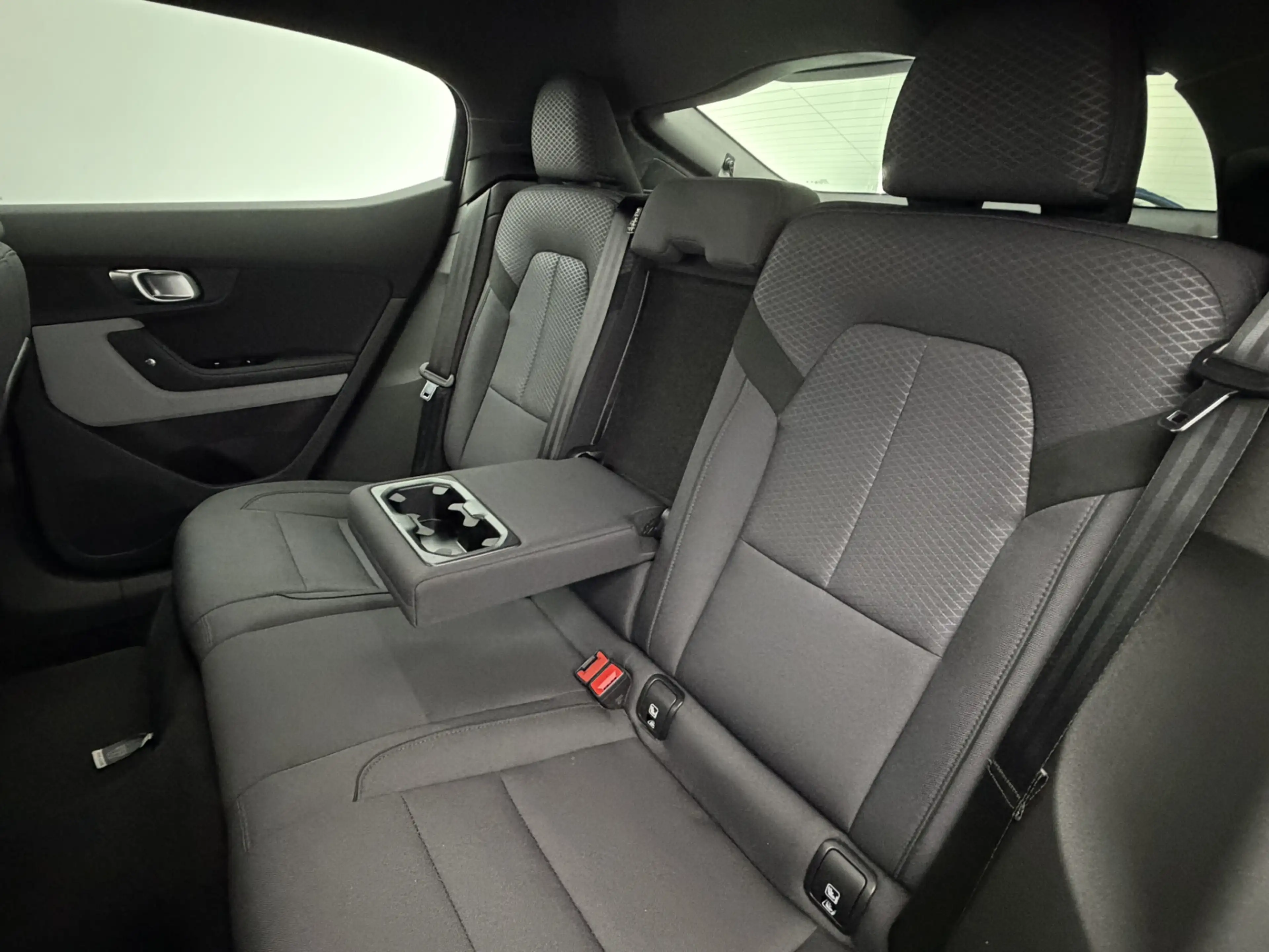 Polestar 2 Long Range Single Motor 82 kWh SOH 96,9% | Pilot P — photo 23