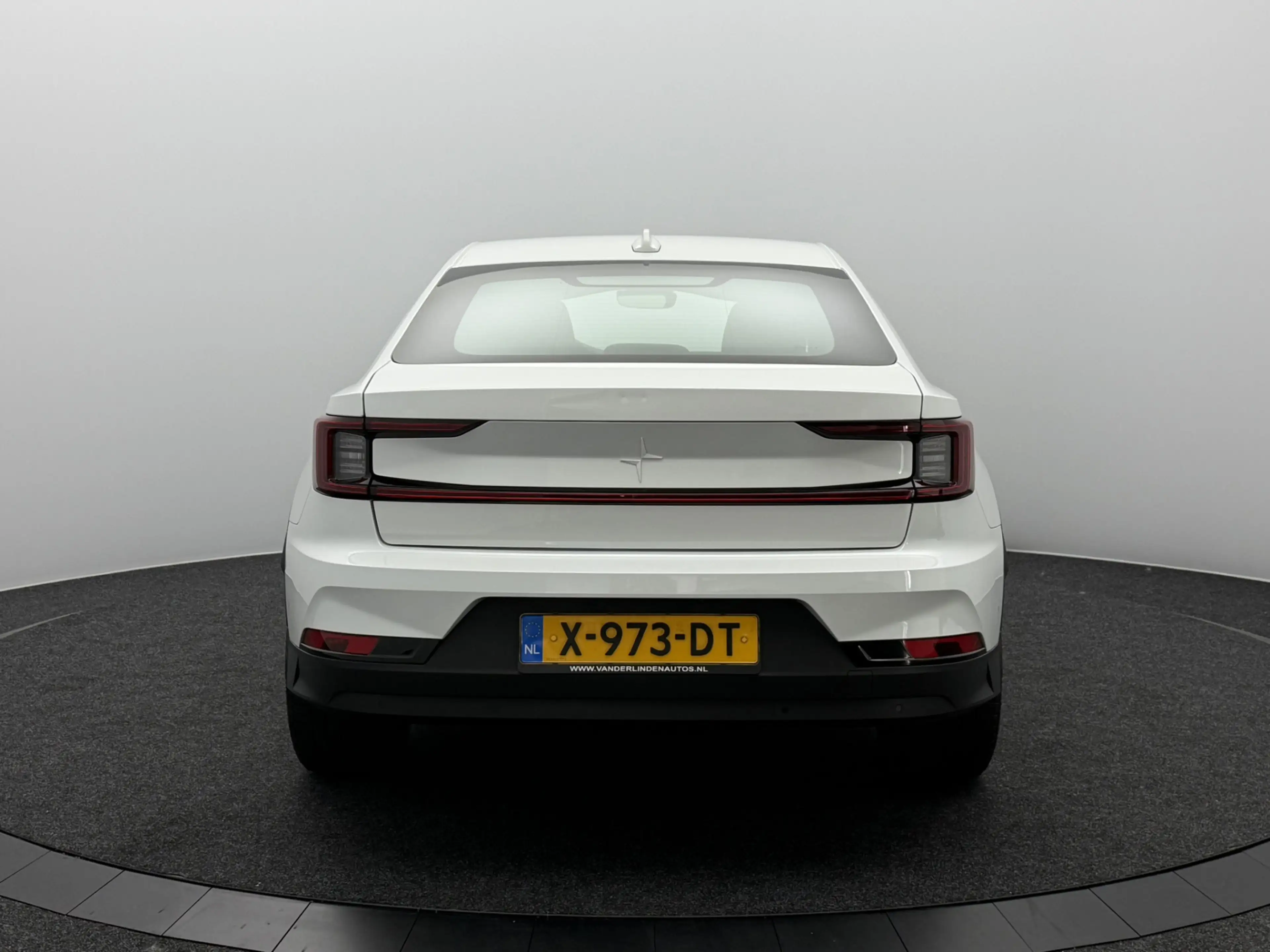 Polestar 2 Long Range Single Motor 82 kWh SOH 96,9% | Pilot P — photo 30