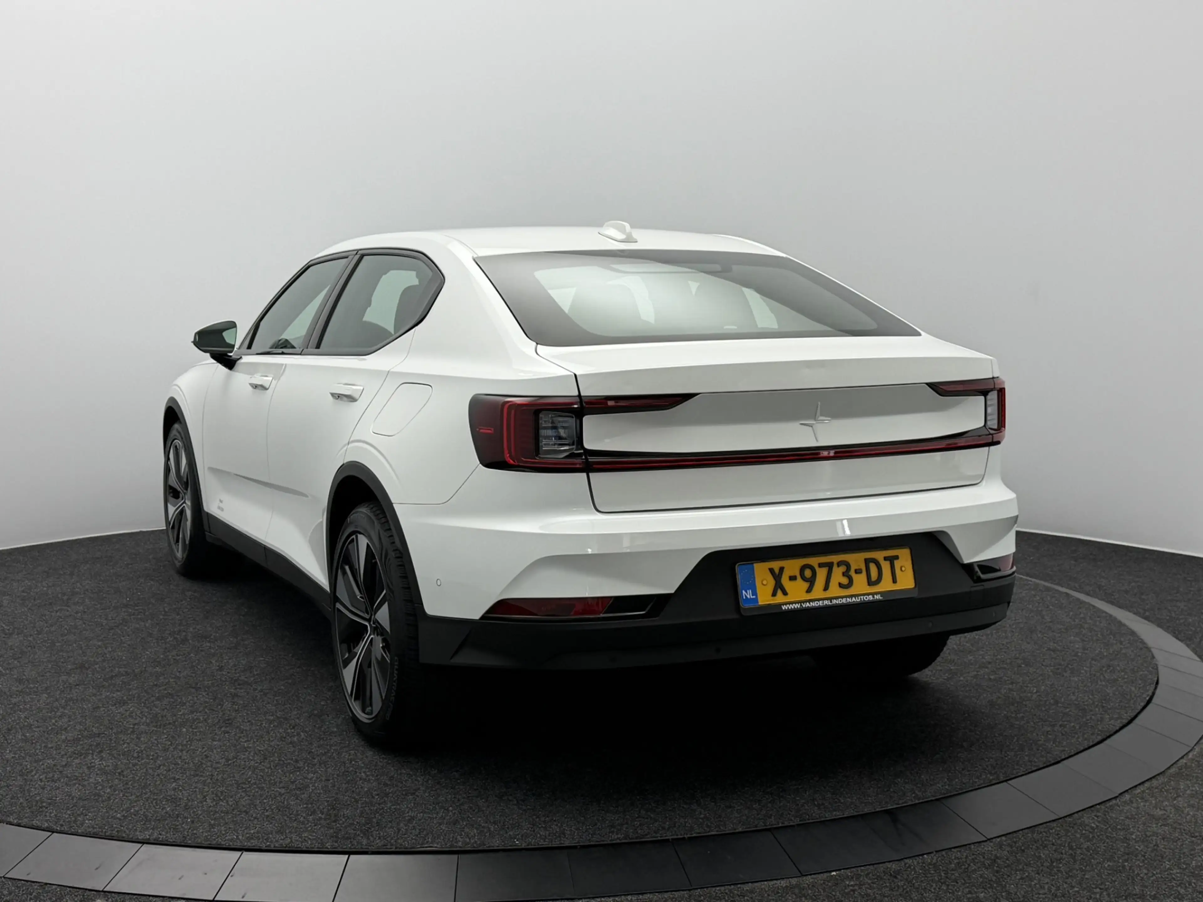 Polestar 2 Long Range Single Motor 82 kWh SOH 96,9% | Pilot P — photo 8