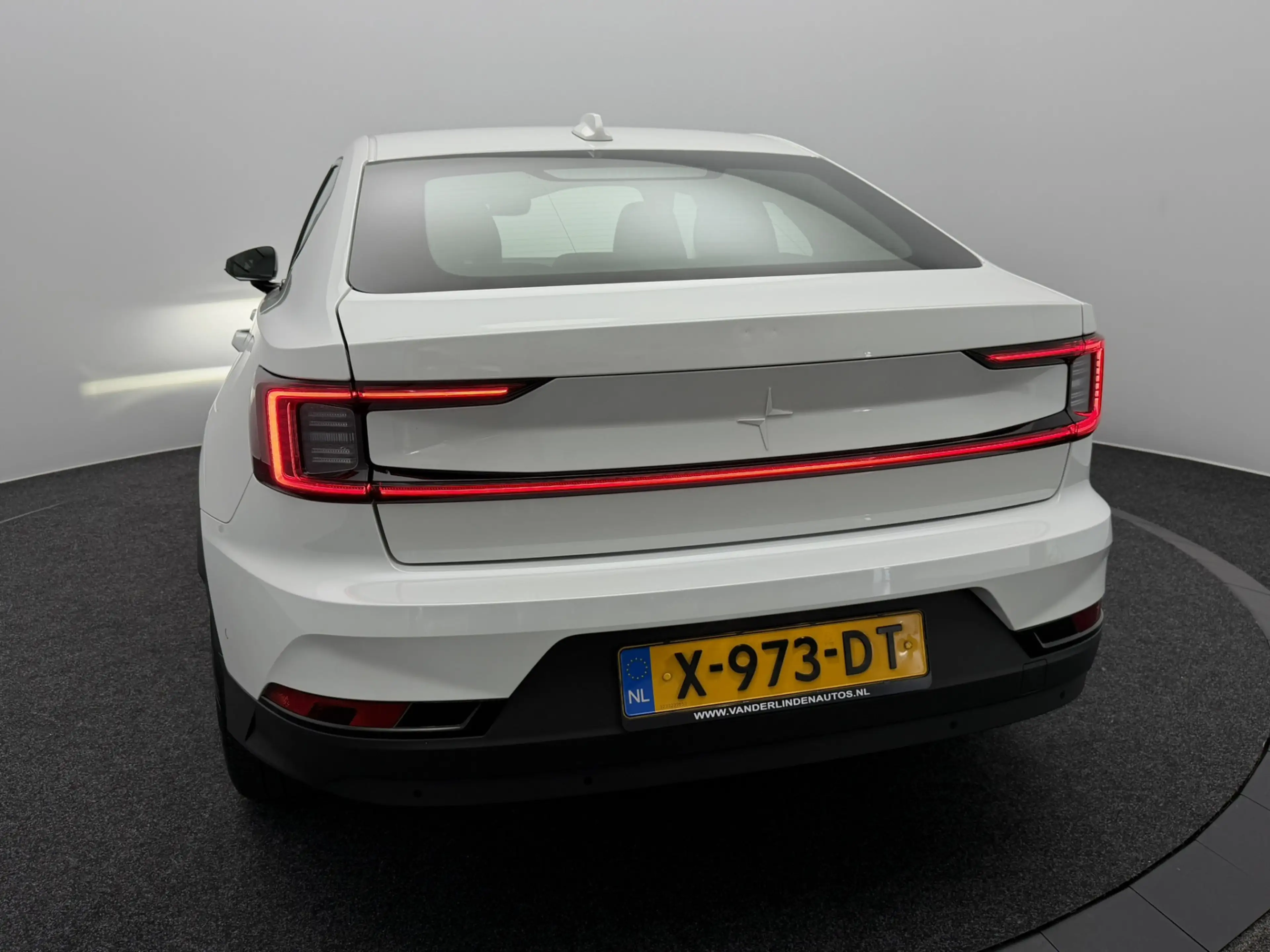 Polestar 2 Long Range Single Motor 82 kWh SOH 96,9% | Pilot P — photo 27