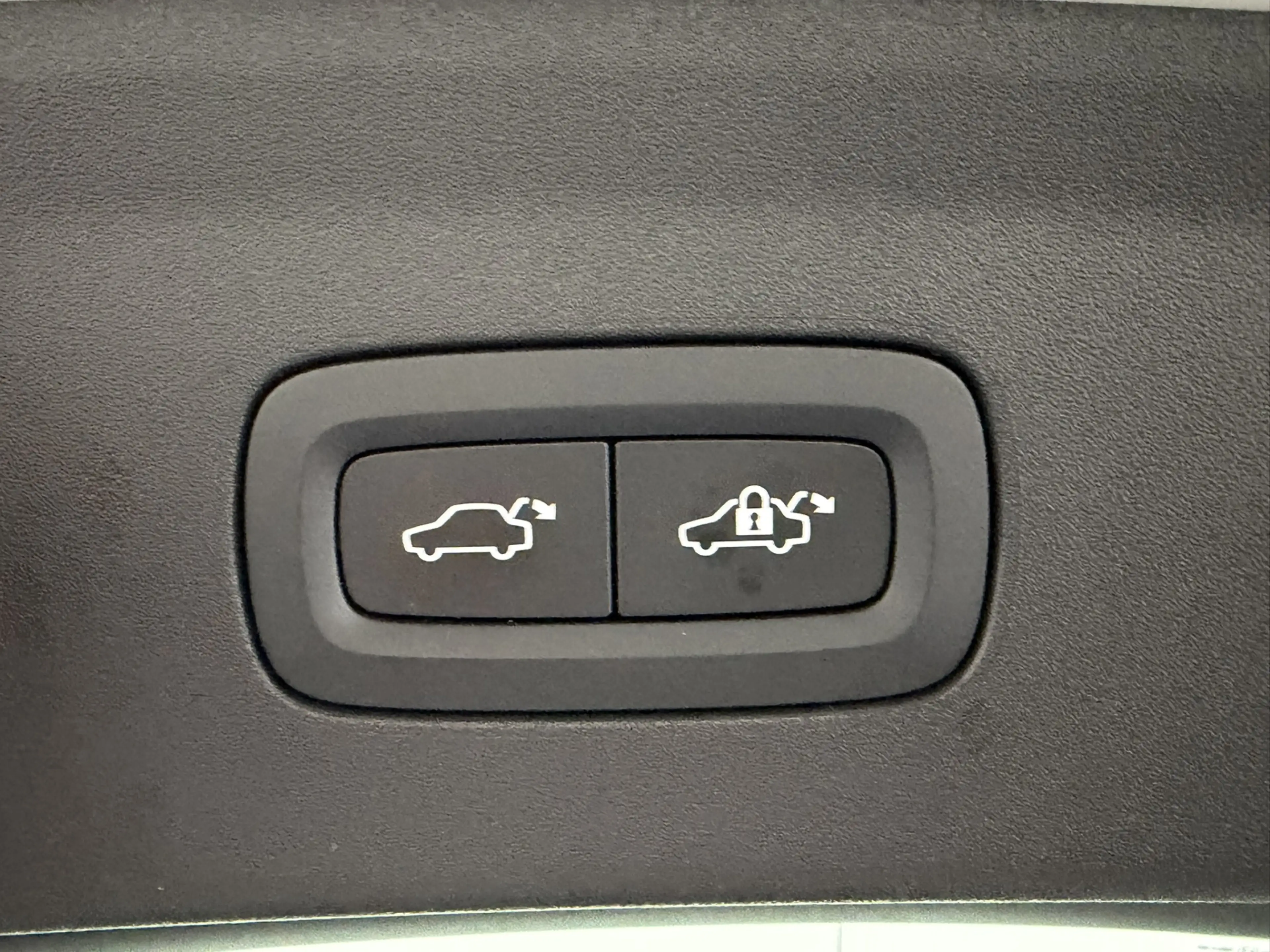 Polestar 2 Long Range Single Motor 82 kWh SOH 96,9% | Pilot P — photo 28