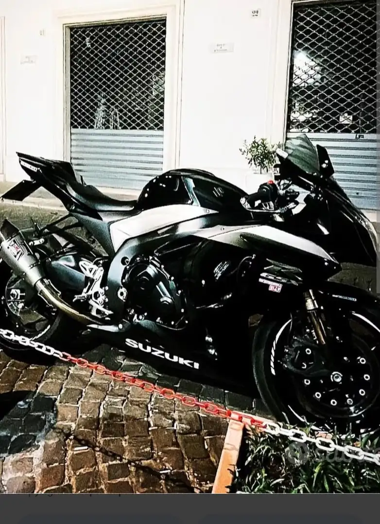 Suzuki GSX-R 1000 Yoshimura Nero - 1