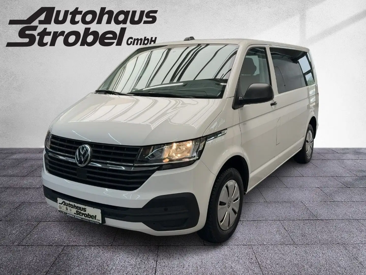 Volkswagen T6.1 Multivan 2.0 TDI DSG "Family" ACC Navi Park Weiß - 2
