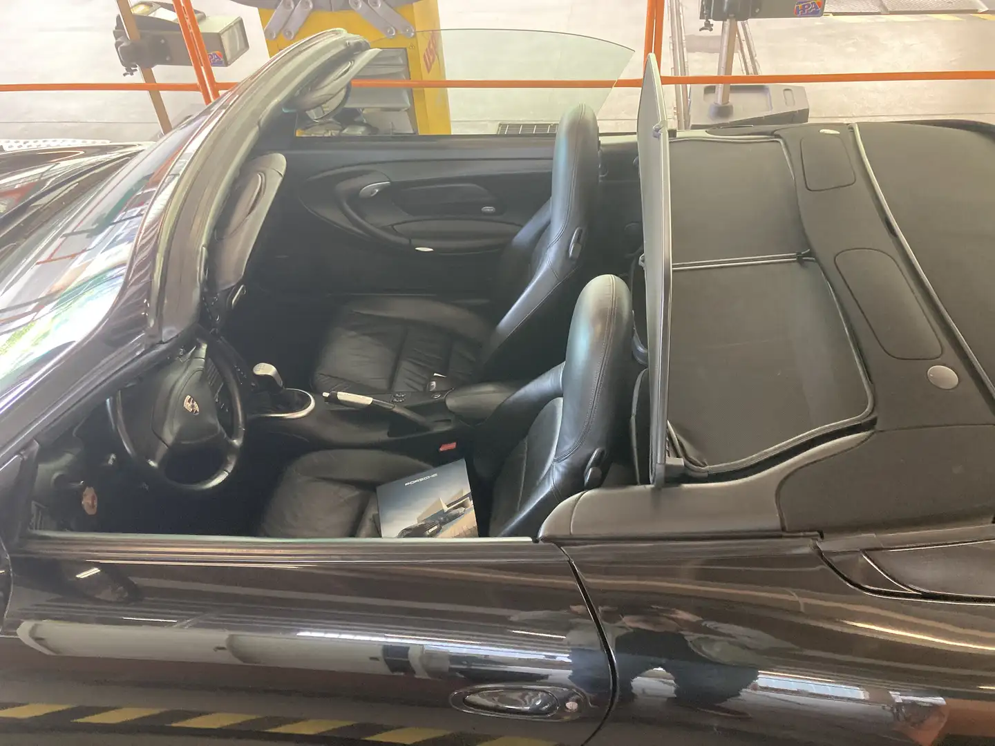 Porsche 911 Cabrio 3.6 Carrera 4 320cv - 2
