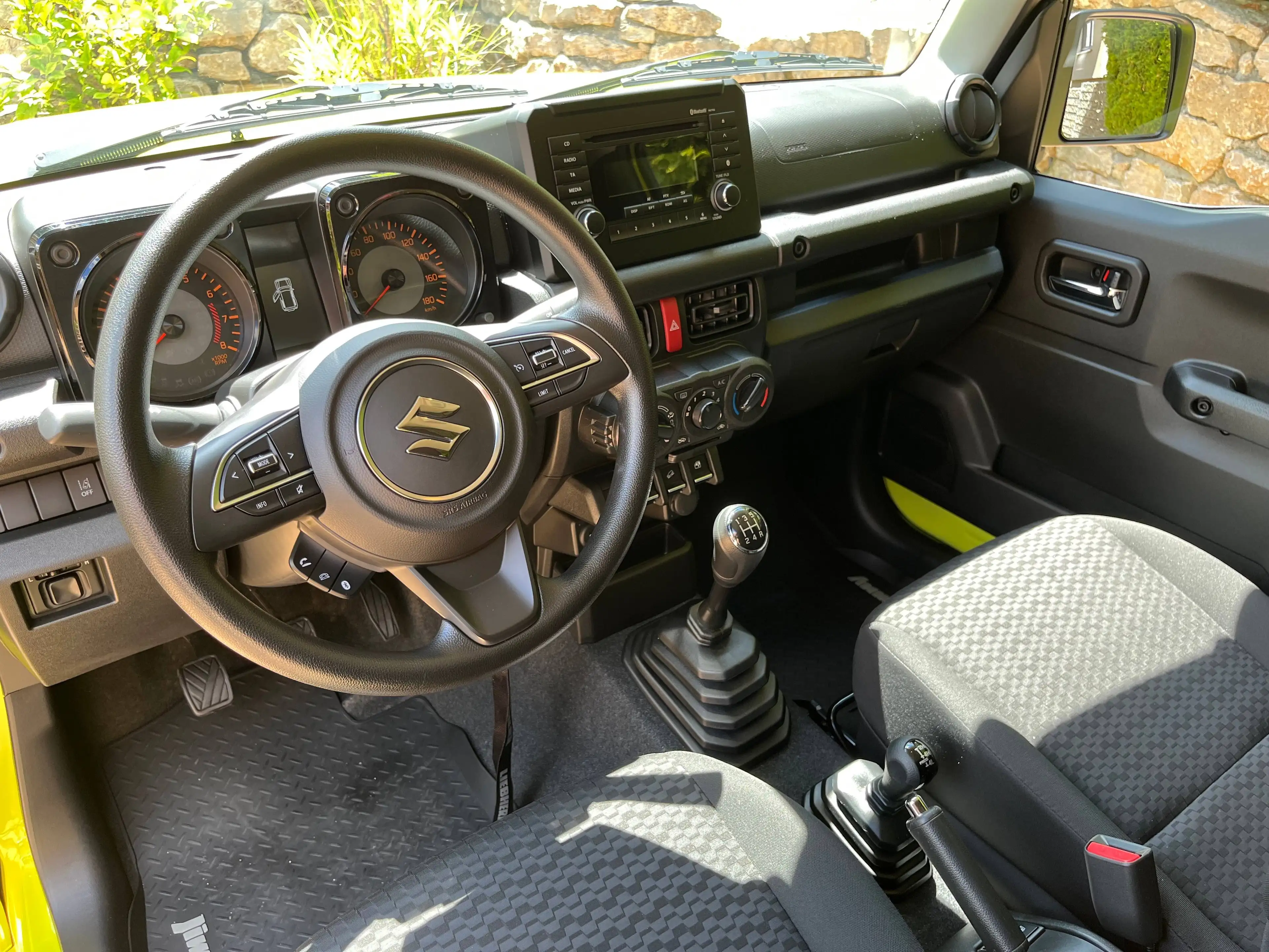 Suzuki Jimny Jimny 1.5. ALLGRIP NFZ Comfort SEHR GEPFLEGT 4x4 — photo 14
