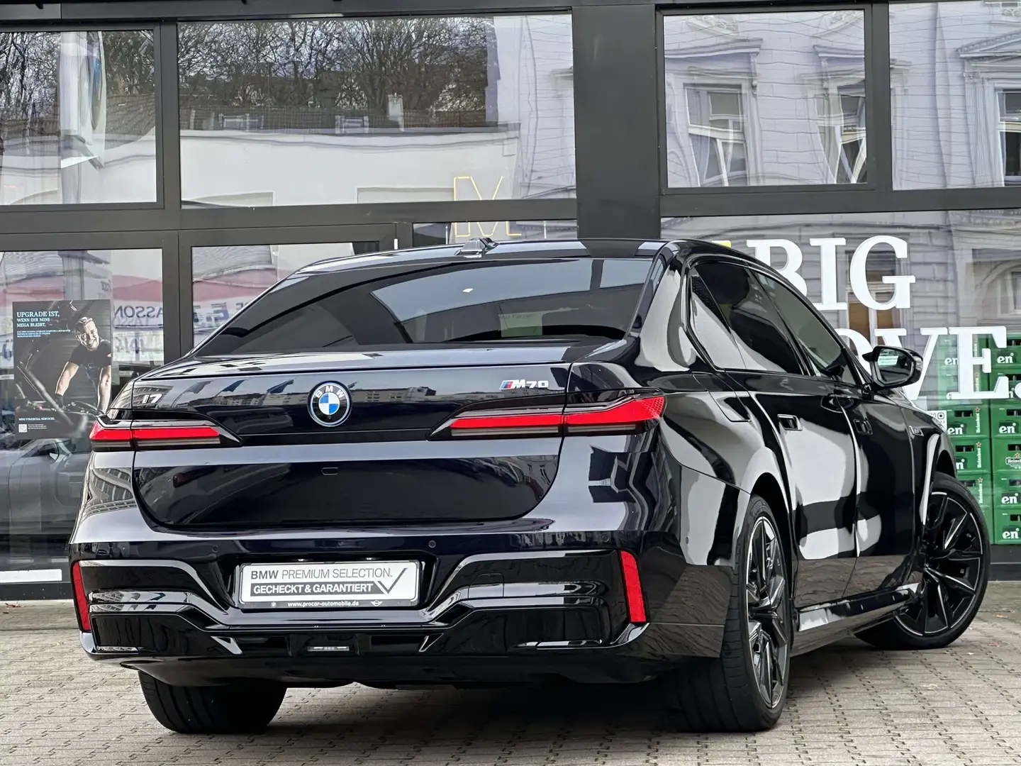 BMW i7 M70 xDrive SkyLounge TV DA/PA Prof B&W 21" Noir - 2