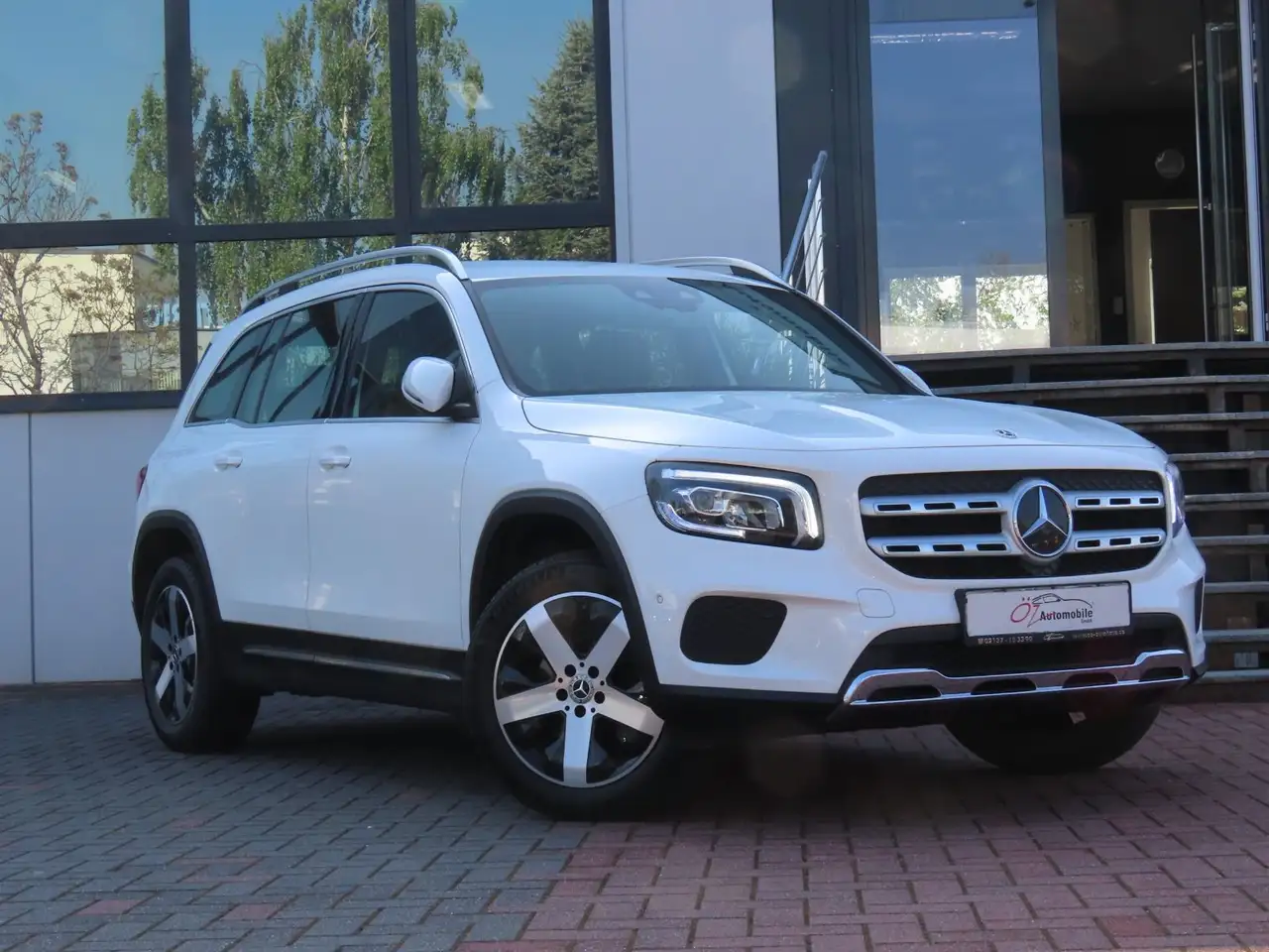 Mercedes-Benz GLB 200
