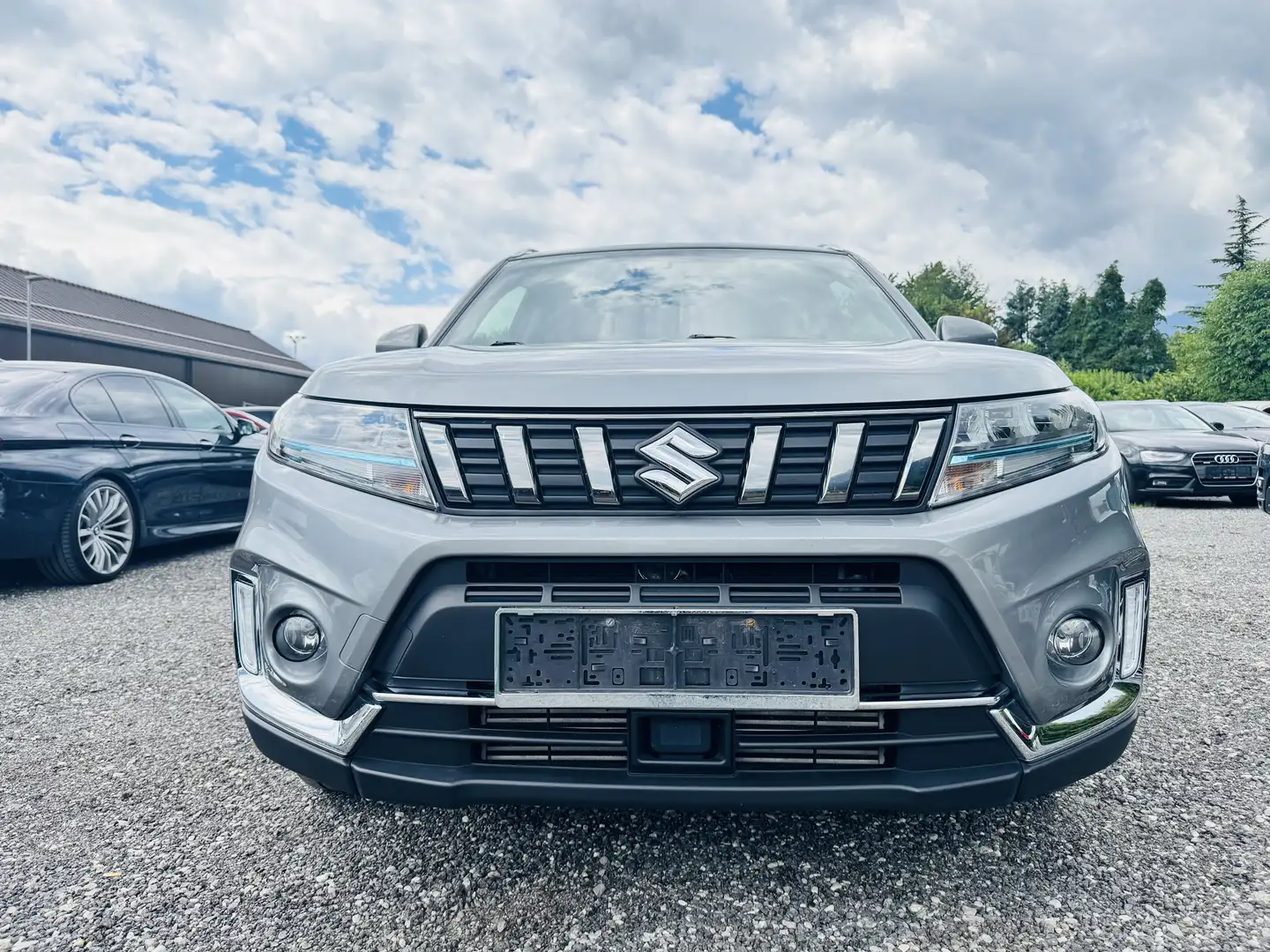Suzuki Vitara 1.4 Hybrid. Benzin/E ALLGRIP Grijs - 2