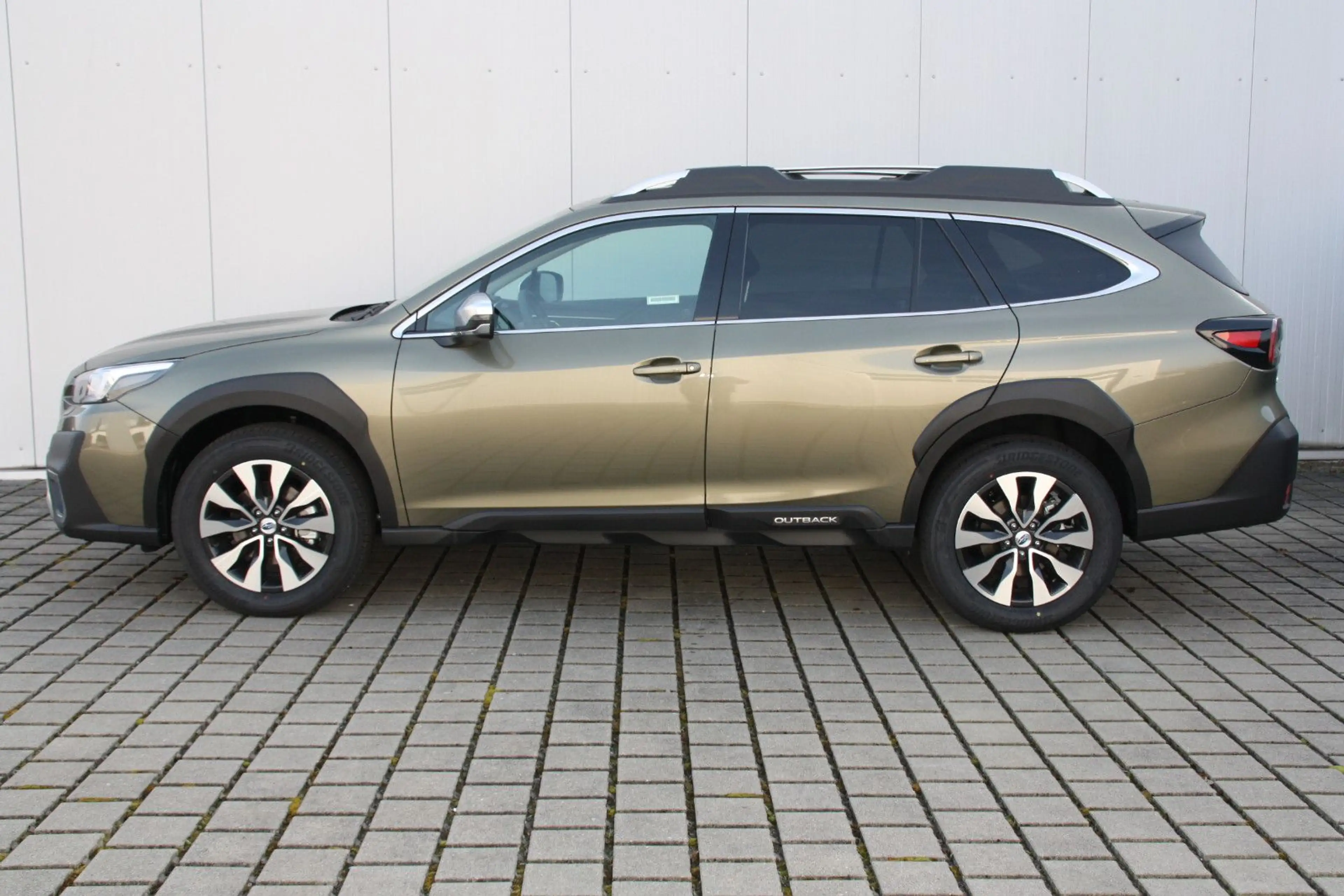 Subaru OUTBACK 2.5i Platinum AWD *Aktion* — photo 3