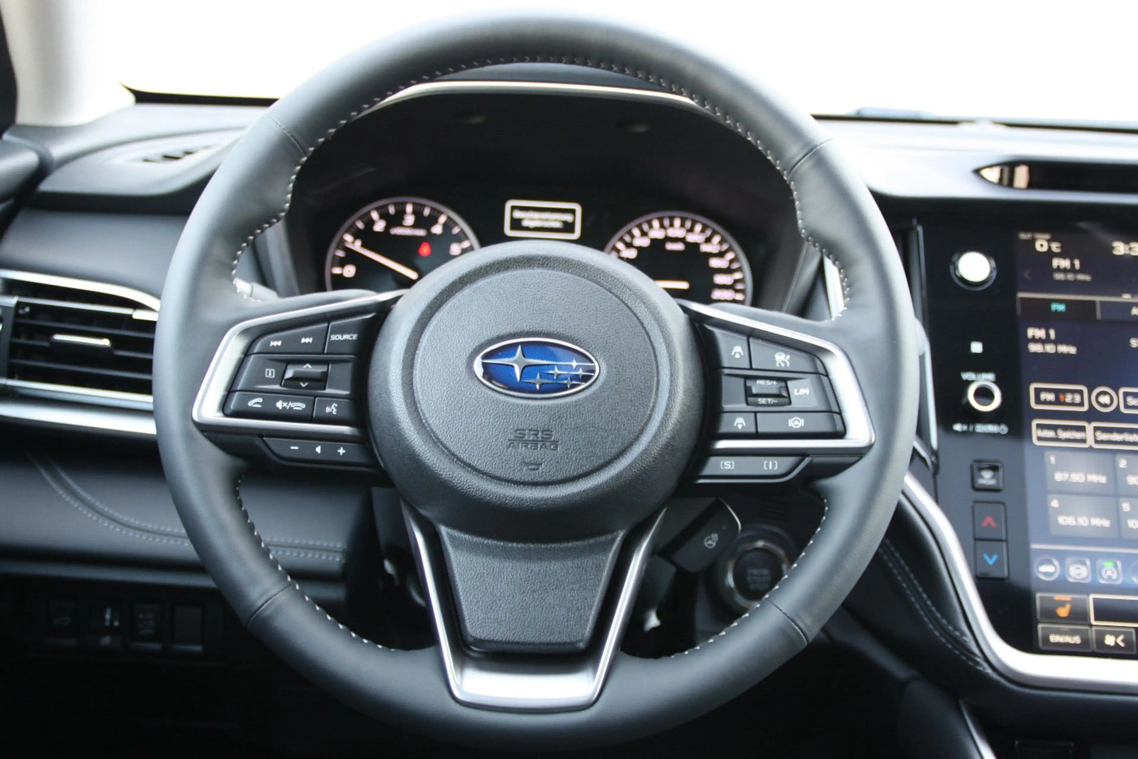 Subaru OUTBACK 2.5i Platinum AWD *Aktion* — photo 11