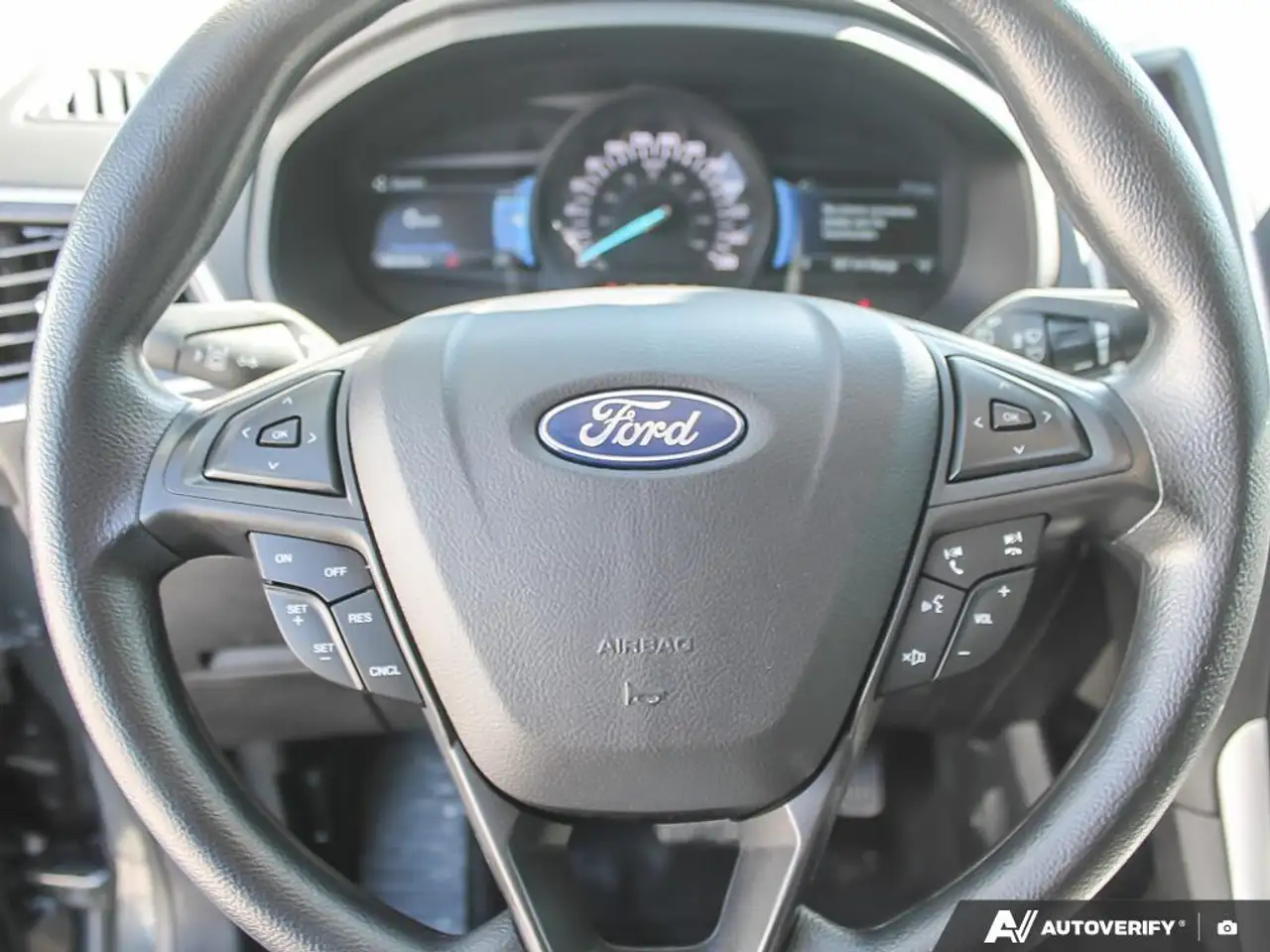 Ford Edge снимка Ford Edge