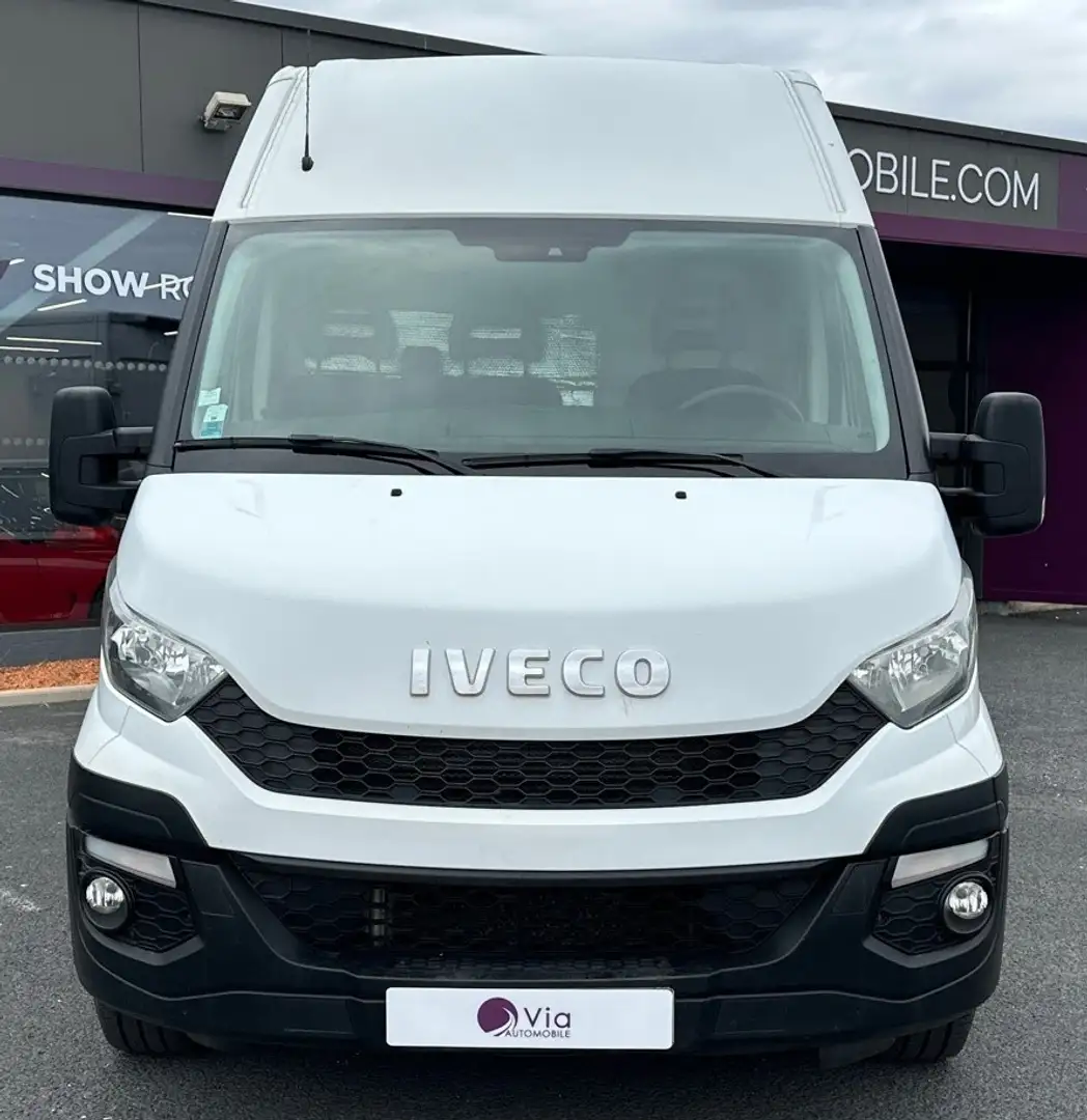 Iveco Daily 35 S15 V16 Blanc - 2