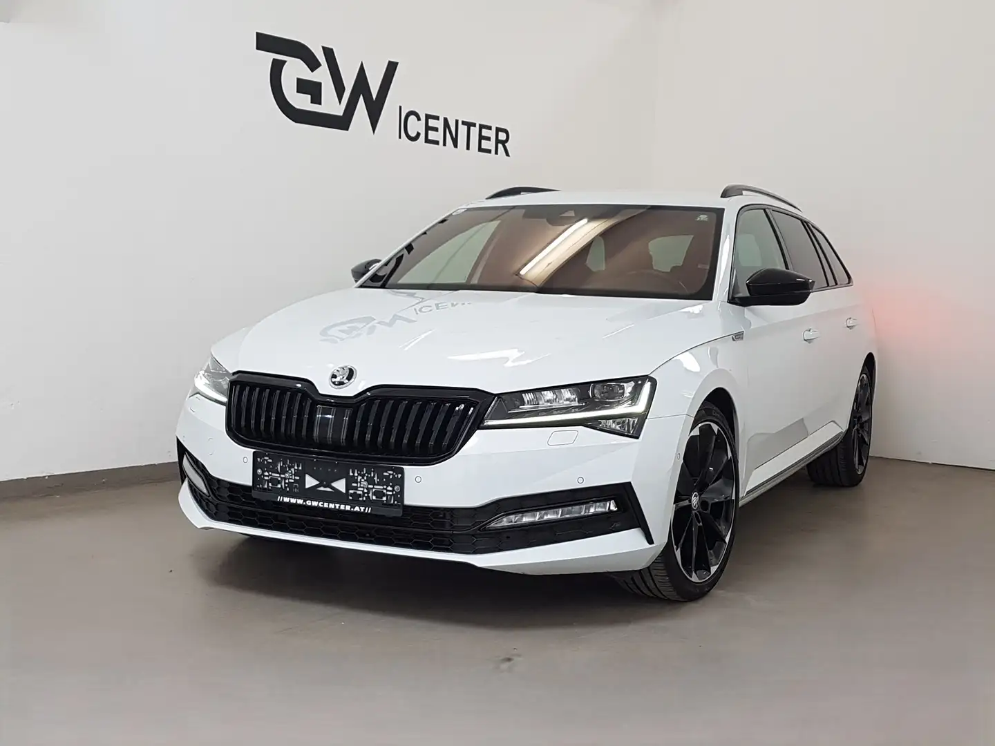 Skoda Superb Combi 2,0 TDI DSG Sportline Matrix AHK Standhzg Weiß - 1