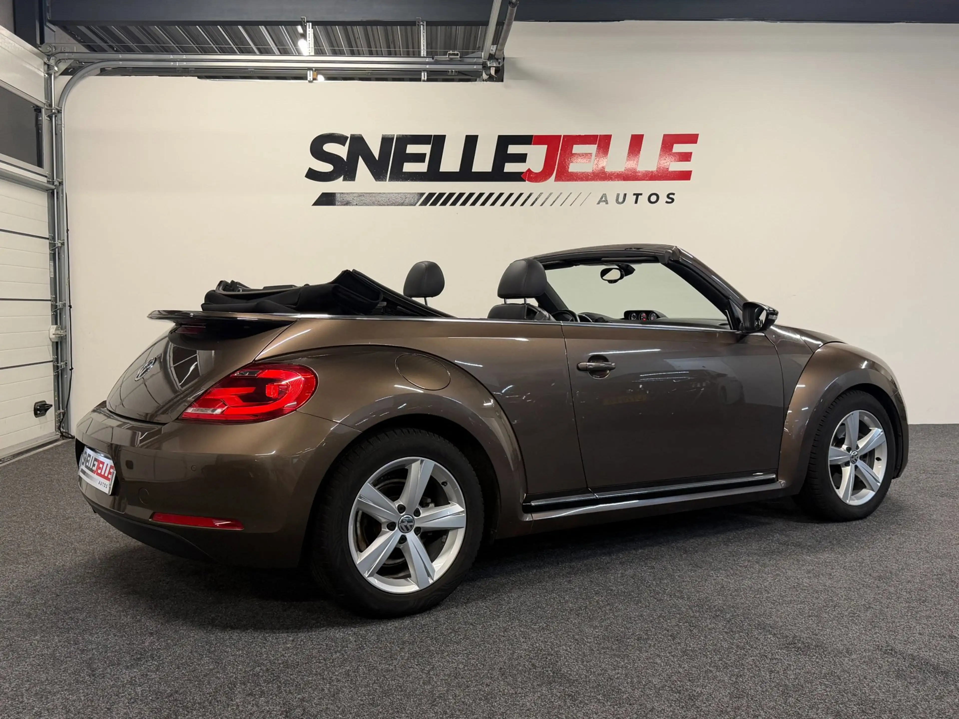 Volkswagen Beetle Cabriolet 1.4 TSI Sport|ZEER NETJES|FENDER AUDIO|L — photo 3