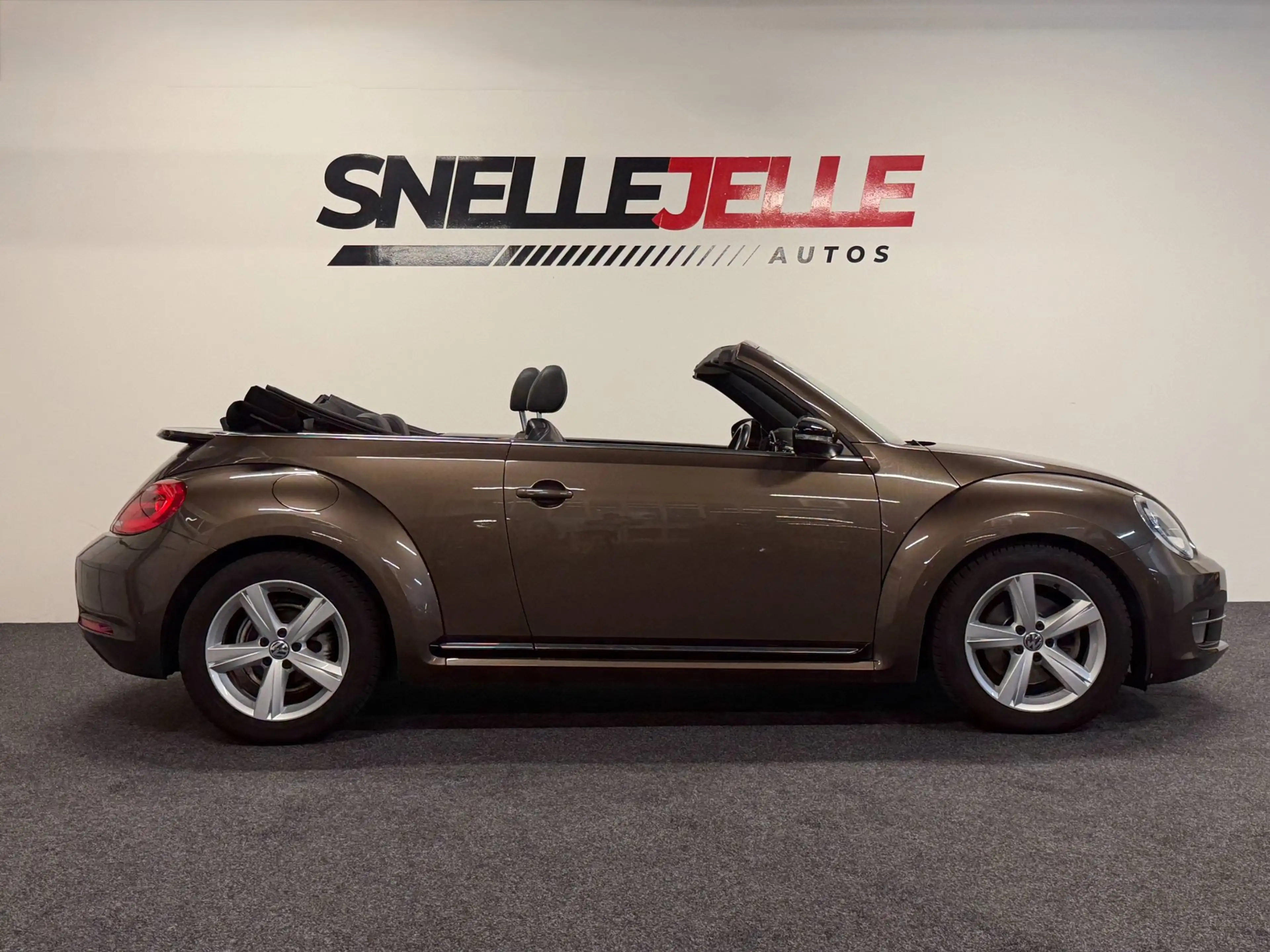 Volkswagen Beetle Cabriolet 1.4 TSI Sport|ZEER NETJES|FENDER AUDIO|L — photo 2