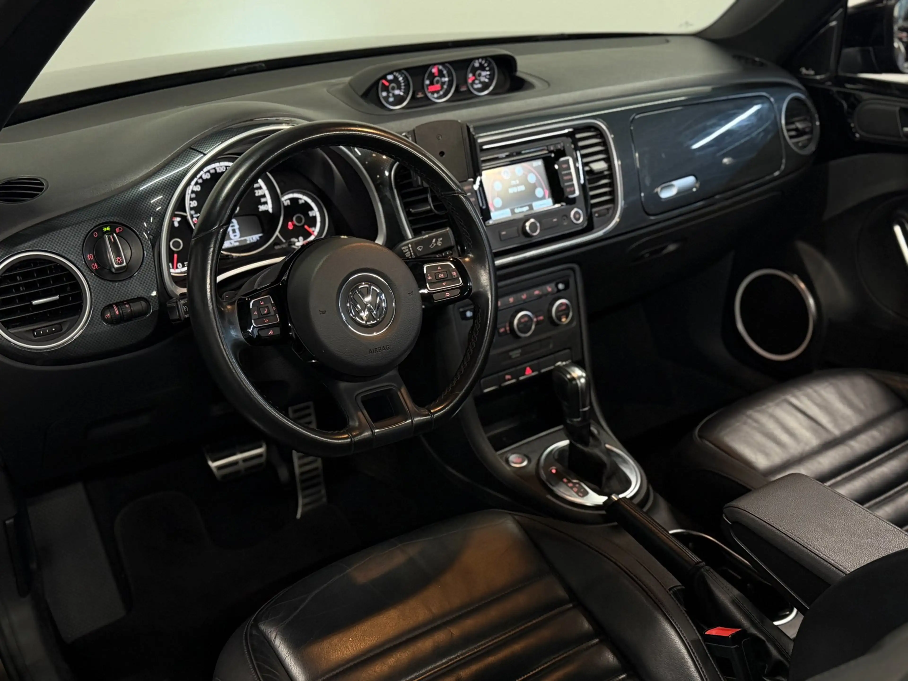 Volkswagen Beetle Cabriolet 1.4 TSI Sport|ZEER NETJES|FENDER AUDIO|L — photo 11