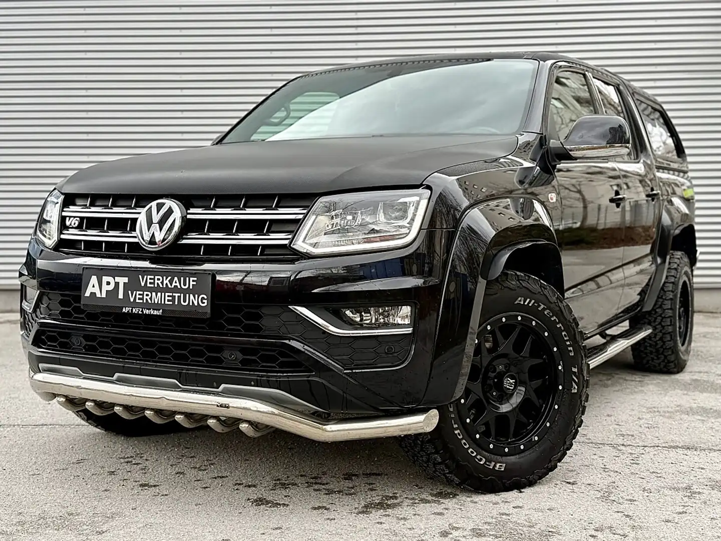 Volkswagen Amarok DoubleCab Aventura 3,0 TDI 4Motion Aut. Schwarz - 1