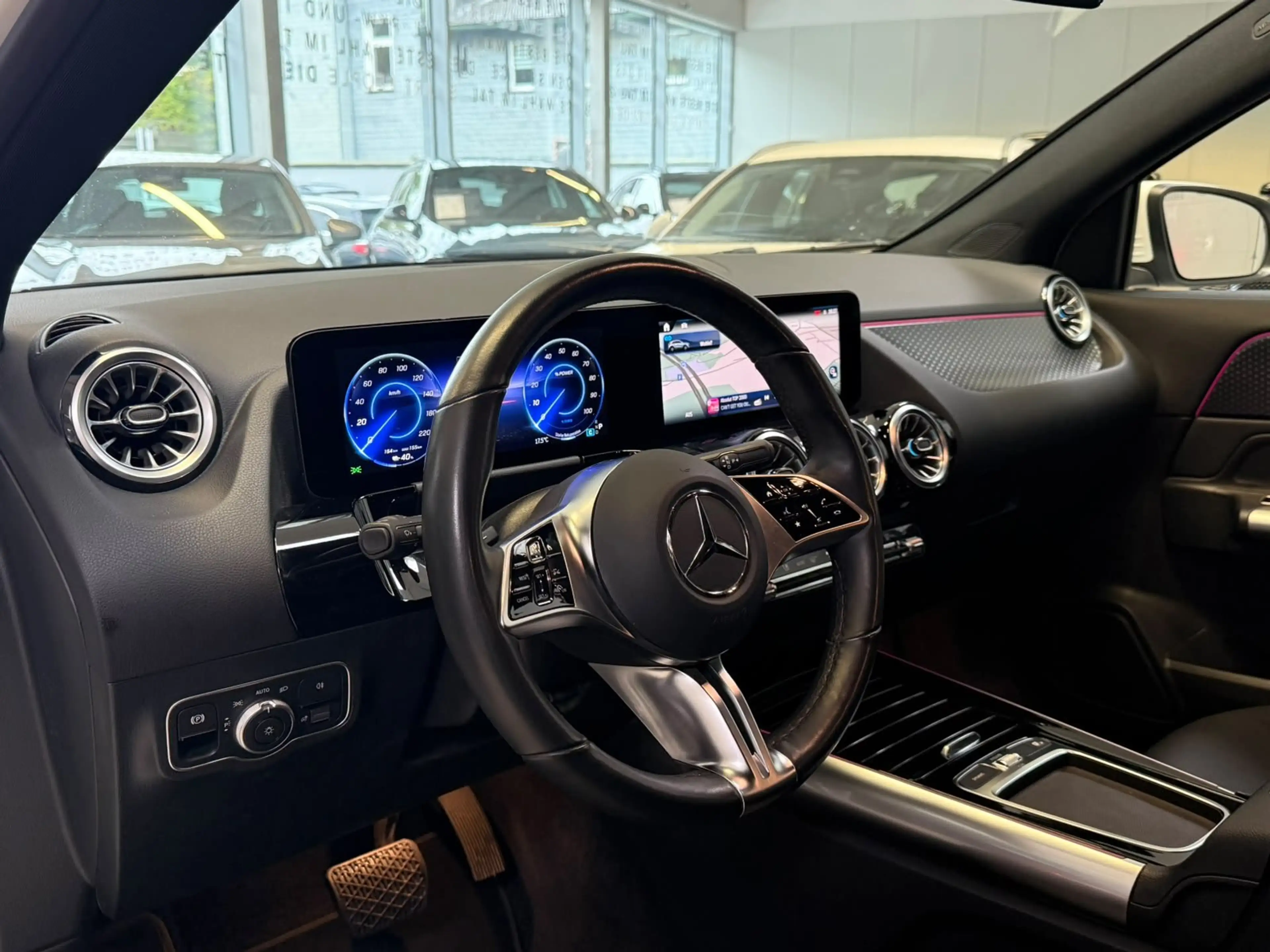 Mercedes-Benz EQA 300 4M Progressive DISTR+AHK+KAMERA+TOTW+FAP — photo 10