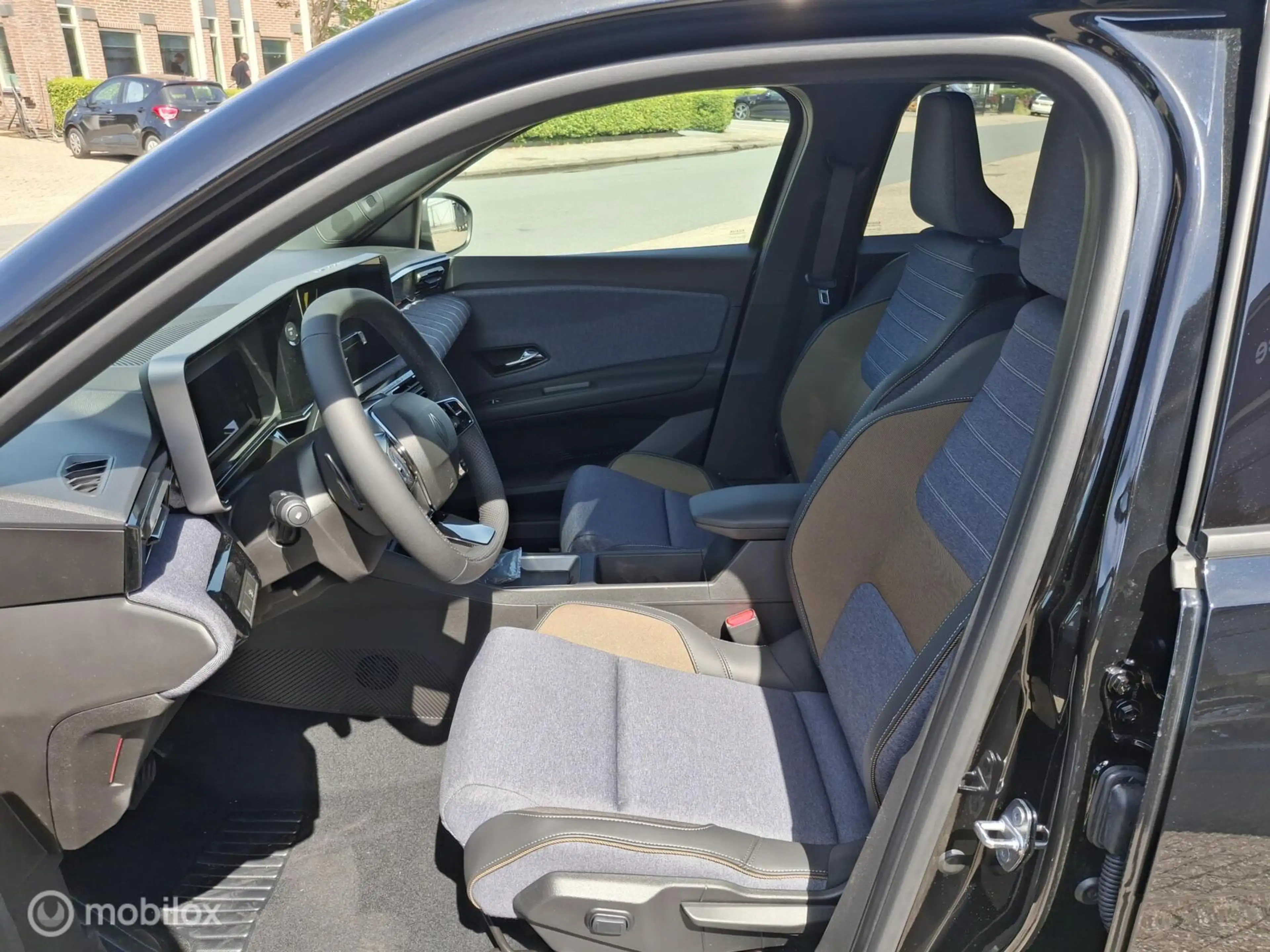 Renault R 5 comfort range techno 52 kWh — photo 6