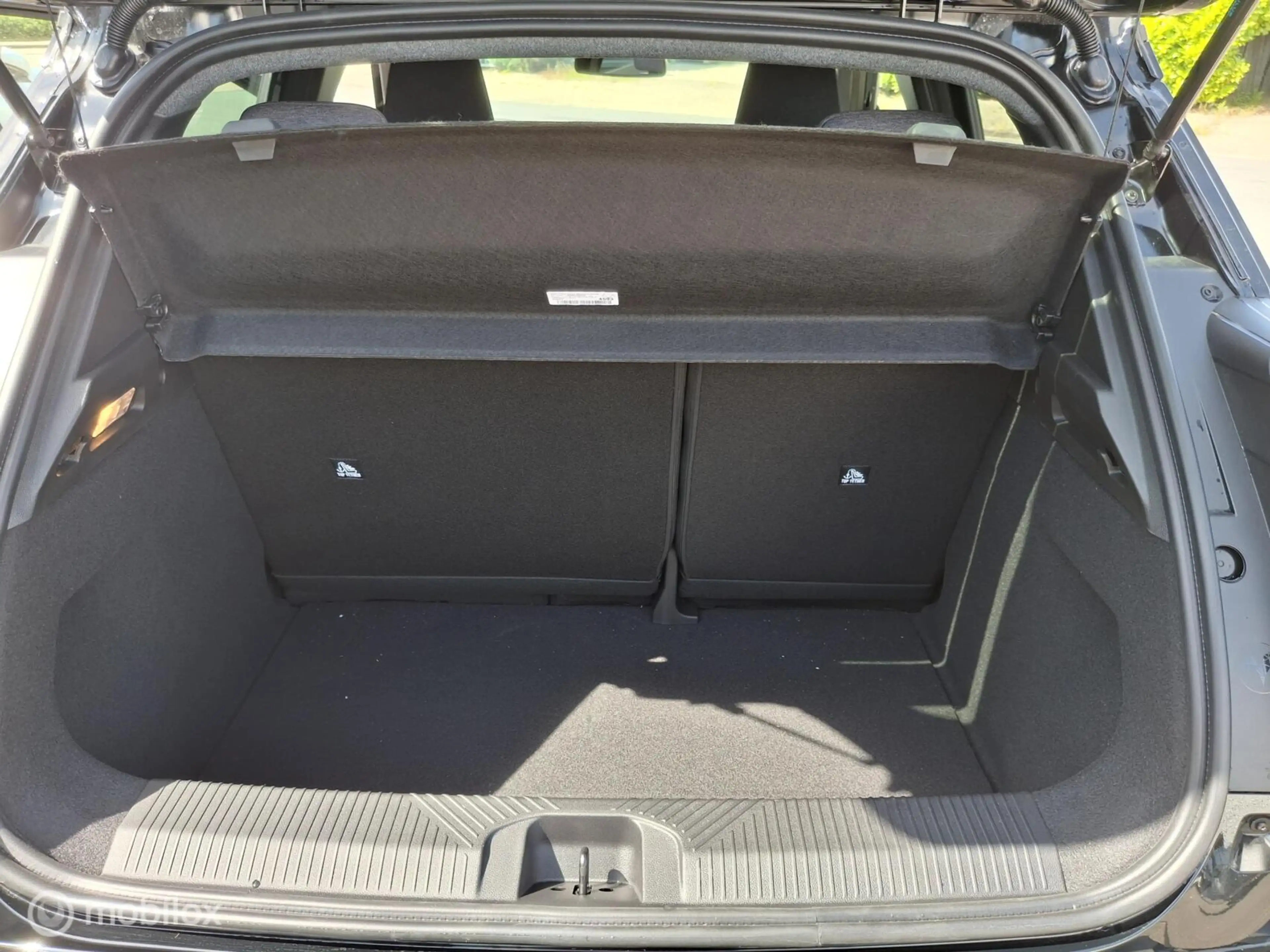 Renault R 5 comfort range techno 52 kWh — photo 13