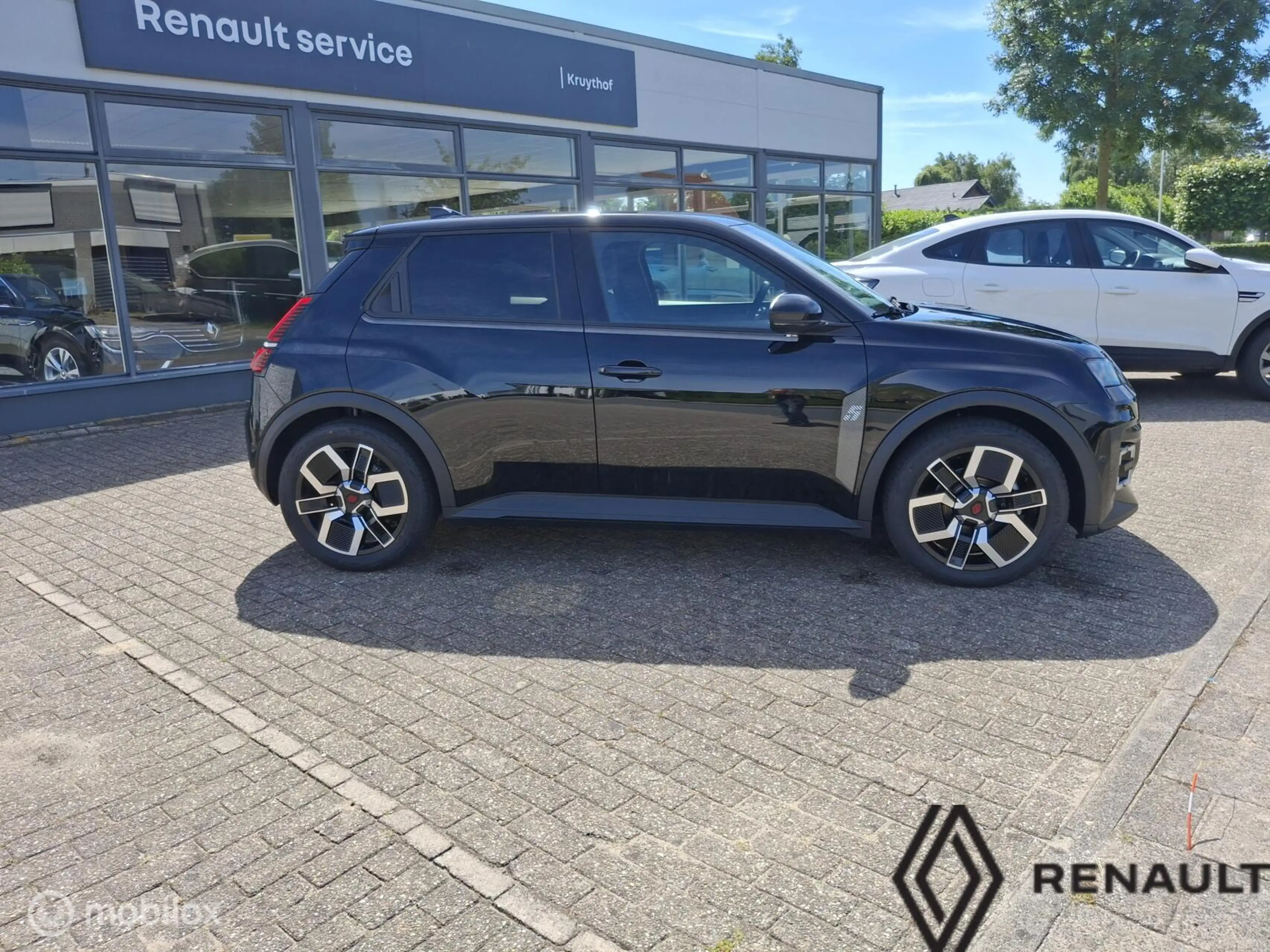 Renault R 5 comfort range techno 52 kWh — photo 2