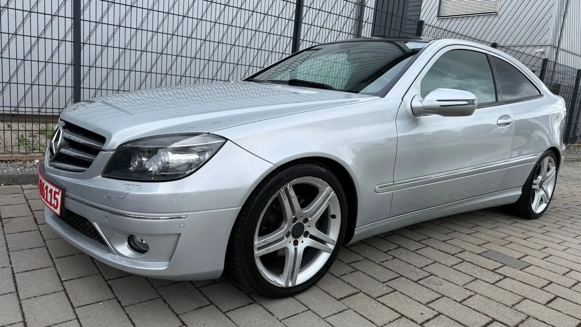 Mercedes-Benz CLC KOMPRESSOR AUTOMATIK,TÜV,LEDER,SCHIEBEDA Plateado - 1