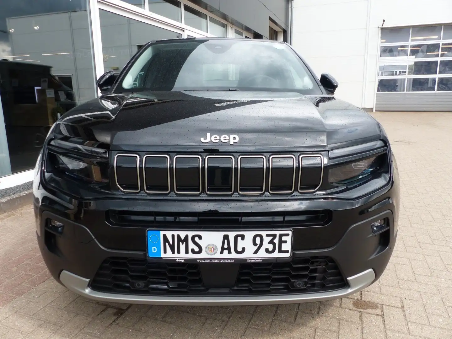 Jeep Avenger Summit BEV Schwarz - 2