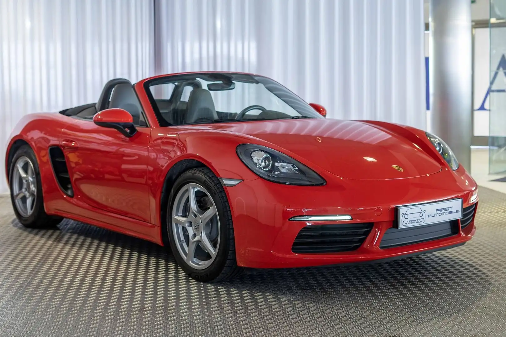 Porsche Boxster 2.0 300CH PDK - 1