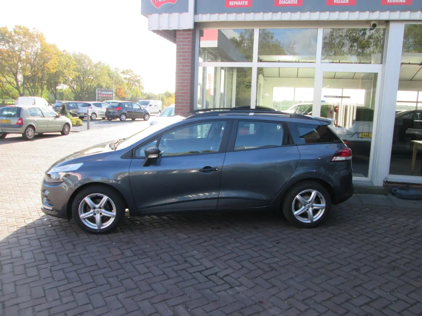 Renault Clio Estate 0.9 TCe Life Grijs - 2