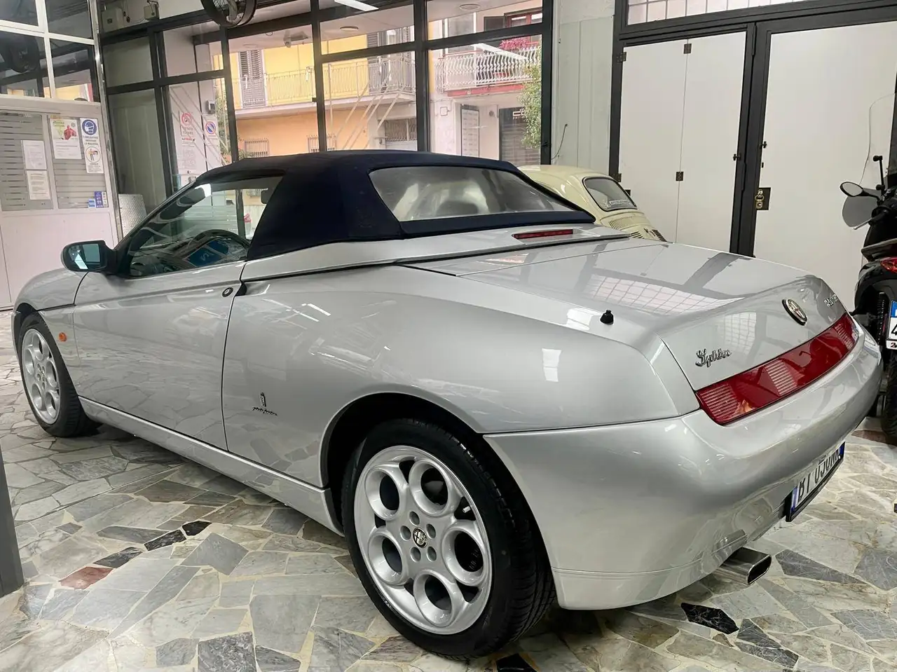 Alfa Romeo Spider 2.0 TWIN SPARK, foto 2