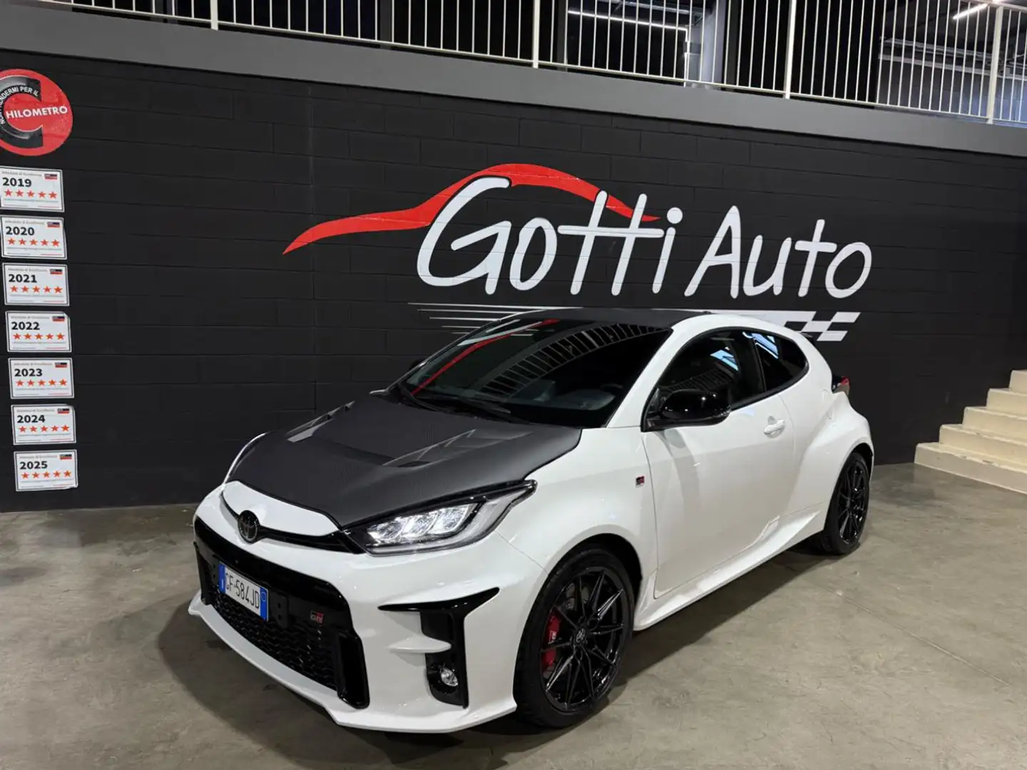 Toyota Yaris UFFICIALE ITALIANA STAGE 2 ACME PARI AL NUOVO Bianco - 1