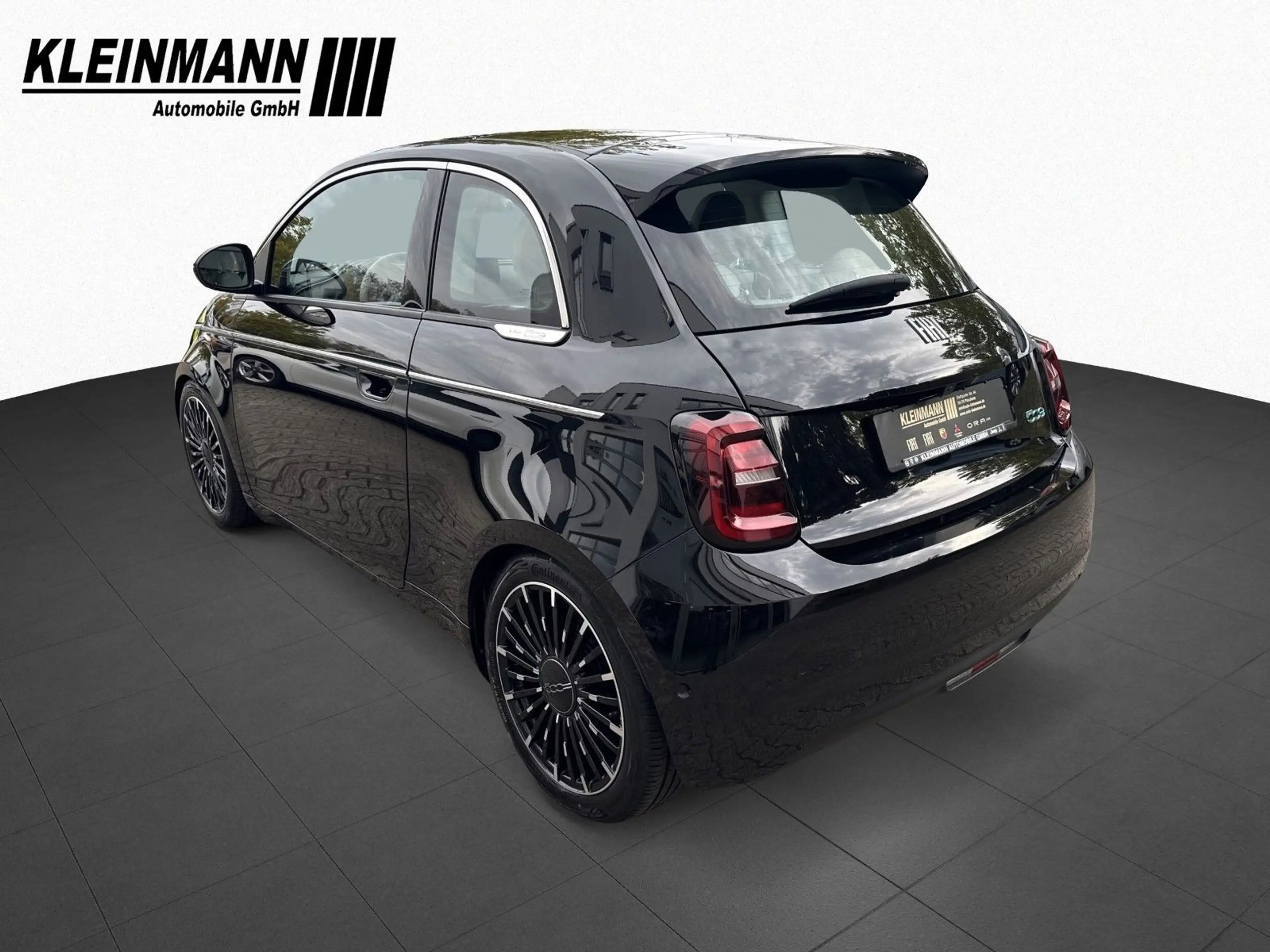 Fiat 500e La Prima 42kWh 118PS *Glasschiebedach* — photo 5