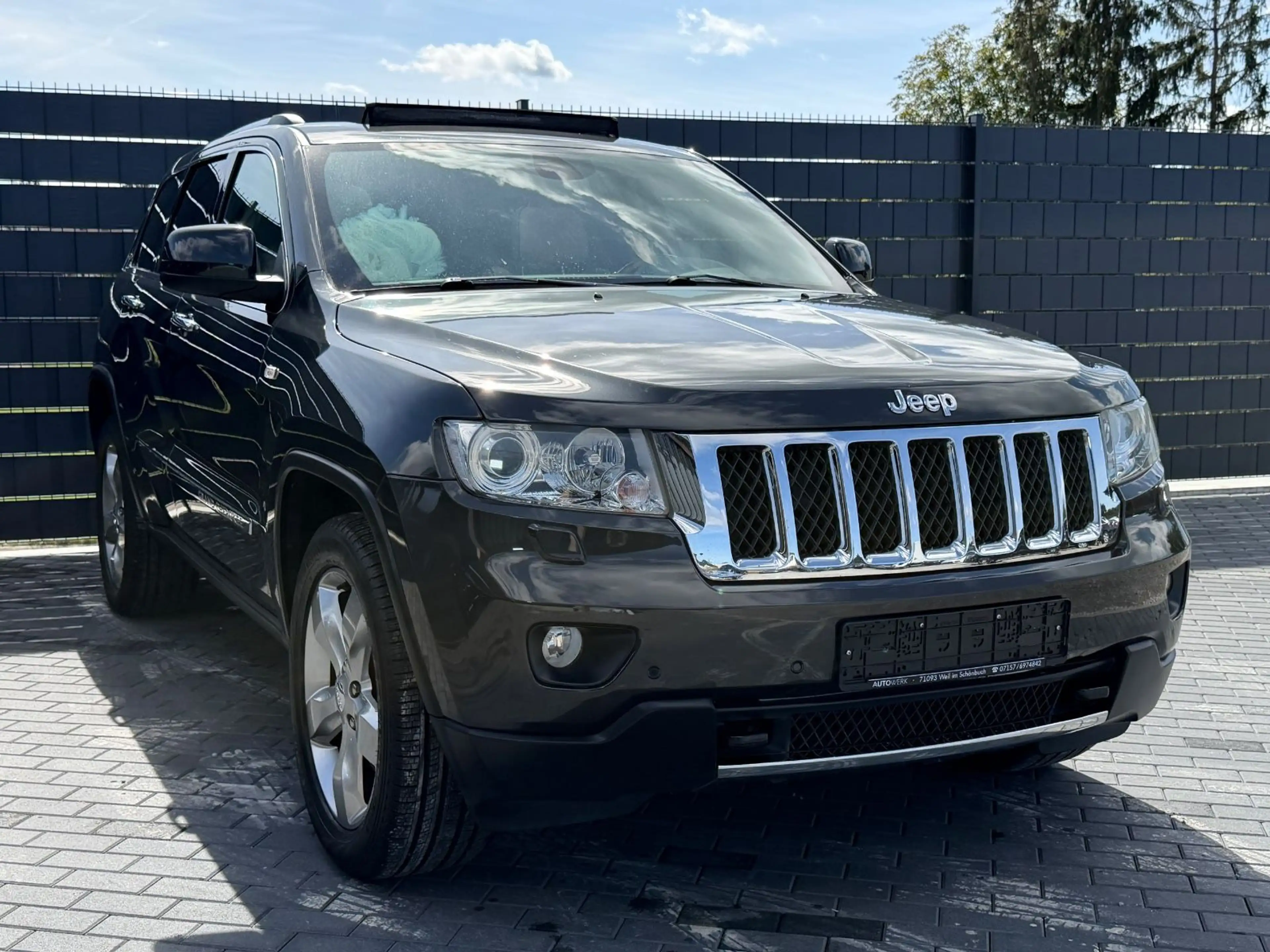 Jeep Grand Cherokee 3.6 V6 Overland 4x4*PANO*AHK* — photo 3