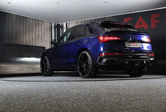 Audi Q5 view 3