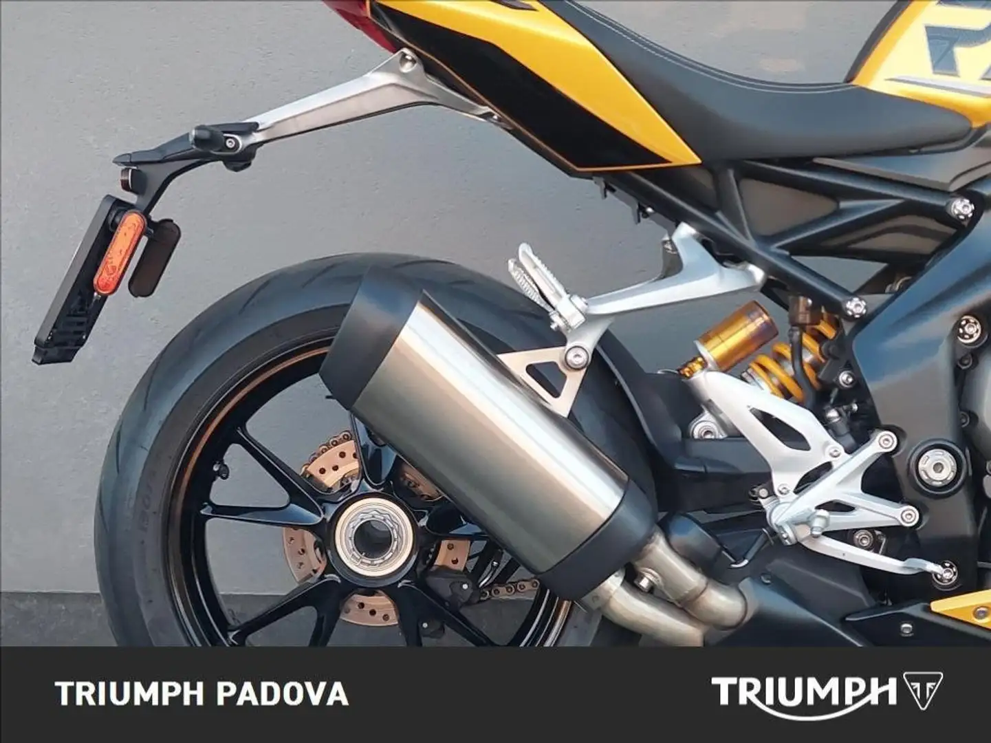 Triumph Speed Triple 1200 RS Cosmic Yellow Giallo - 2